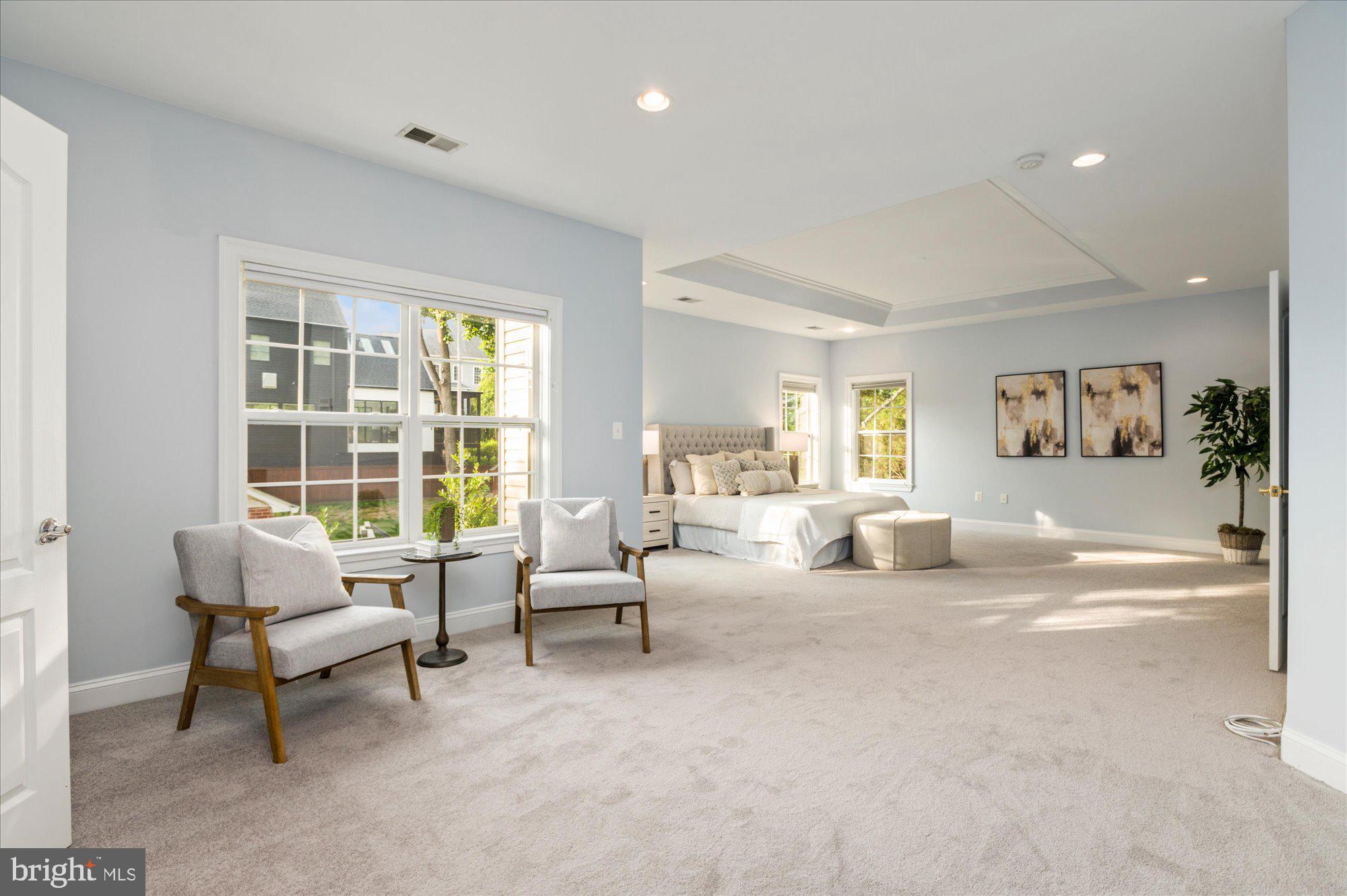 BERKSHIRE OAKWOOD - Residential