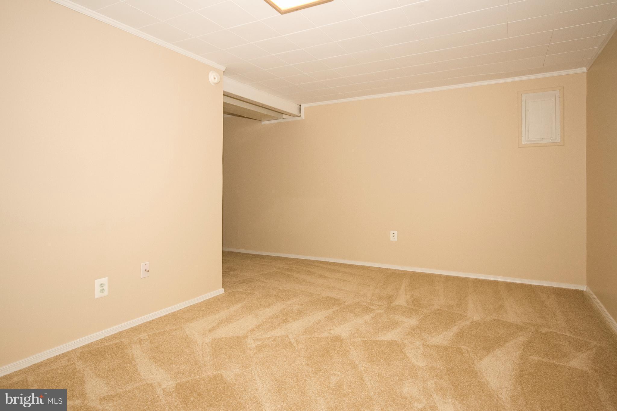 MAYFIELD MANOR - Residential