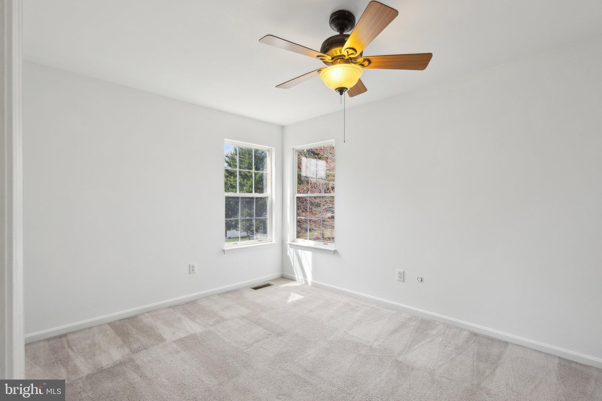 BLOOMS CROSSING - Residential