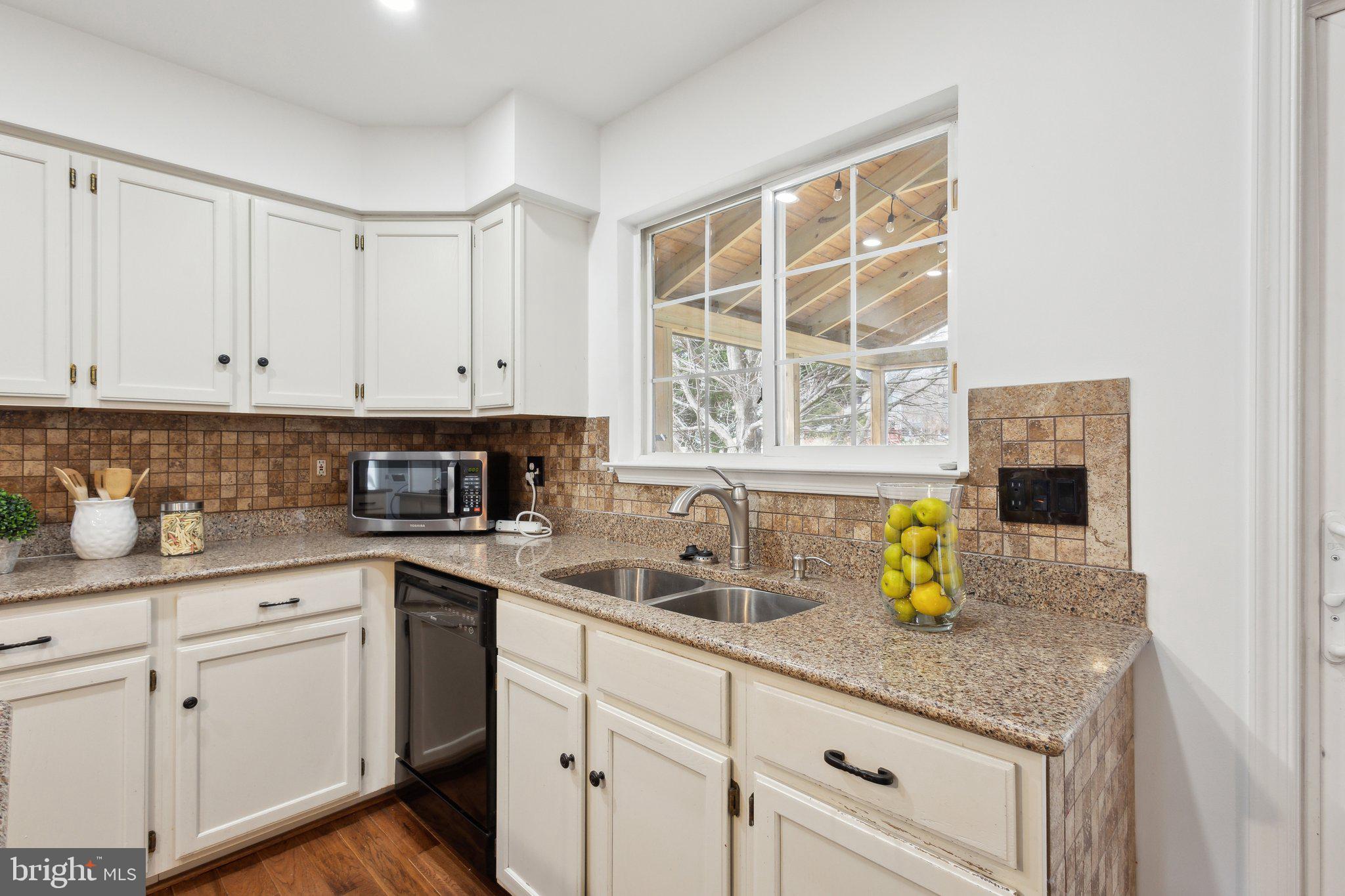 BLOOMS CROSSING - Residential