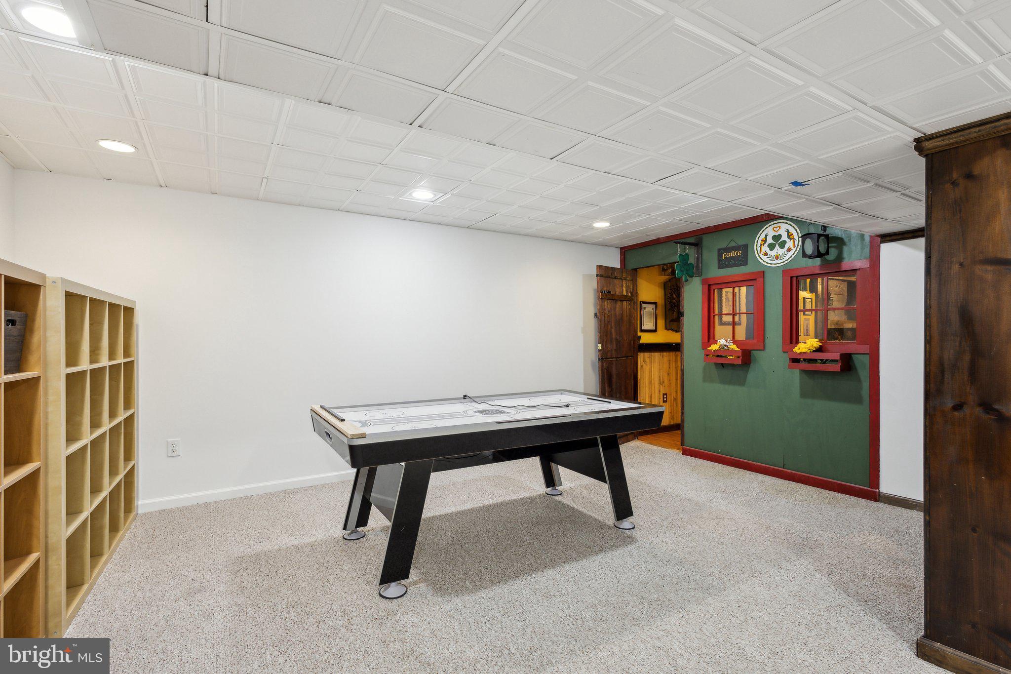 BLOOMS CROSSING - Residential