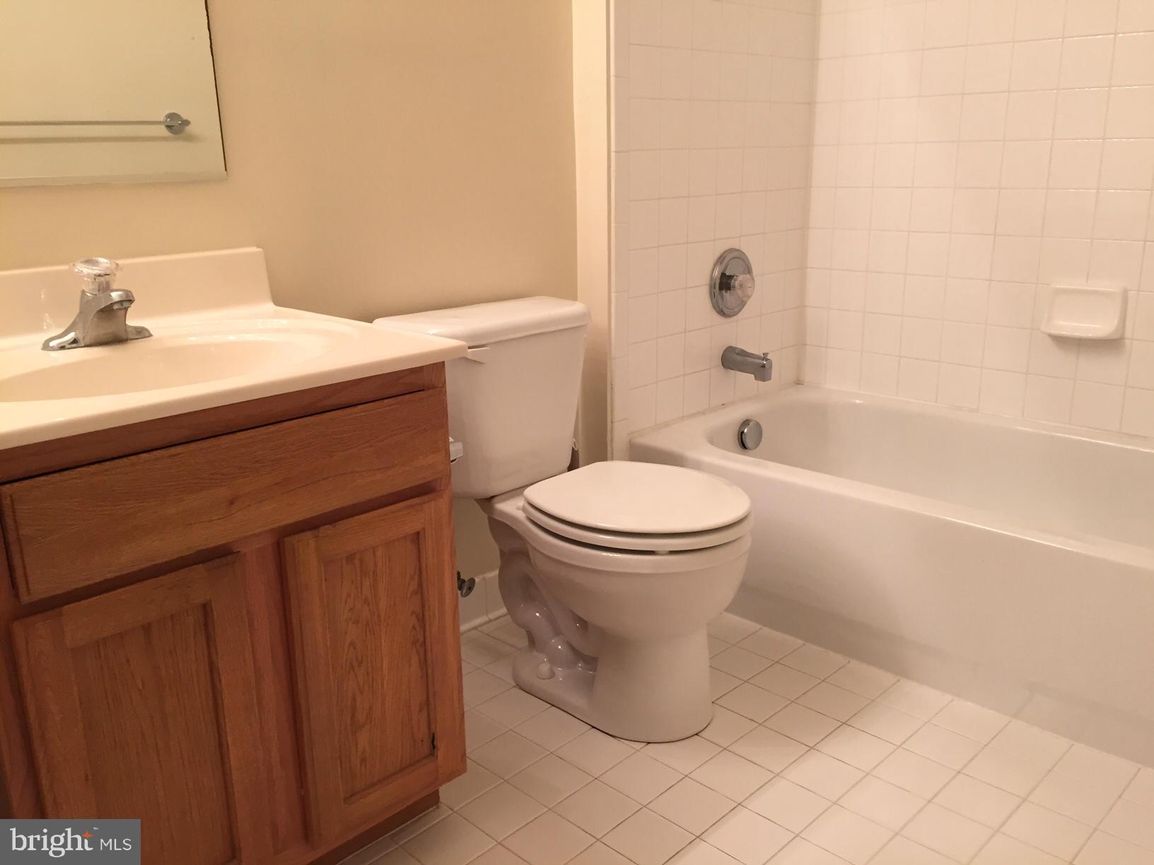 PINEY ORCHARD - Residential Lease