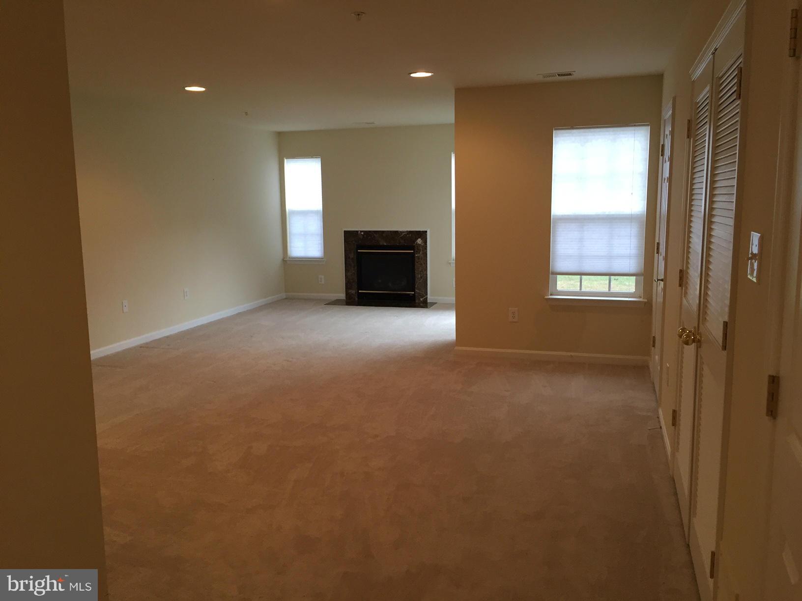 PINEY ORCHARD - Residential Lease