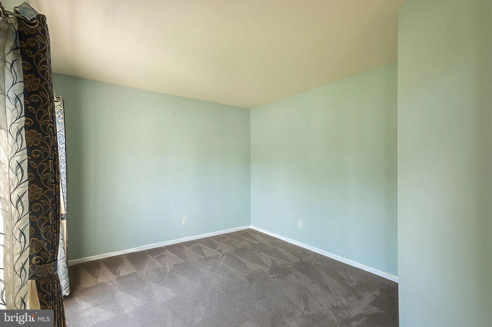 Oxford, Pennsylvania 19363, United States, 4 Bedrooms Bedrooms, ,3 BathroomsBathrooms,Residential,Active,187558