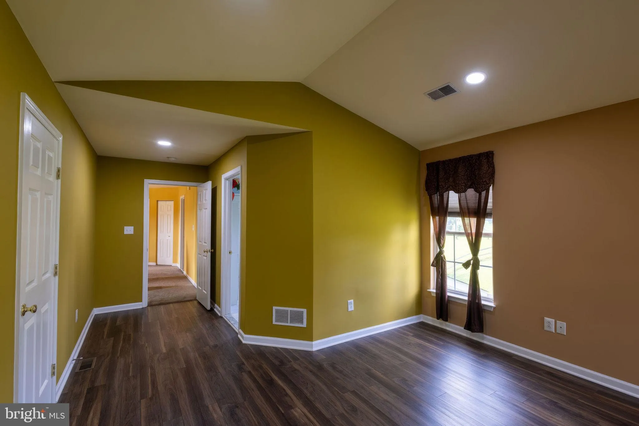 Oxford, Pennsylvania 19363, United States, 4 Bedrooms Bedrooms, ,3 BathroomsBathrooms,Residential,Active,187558