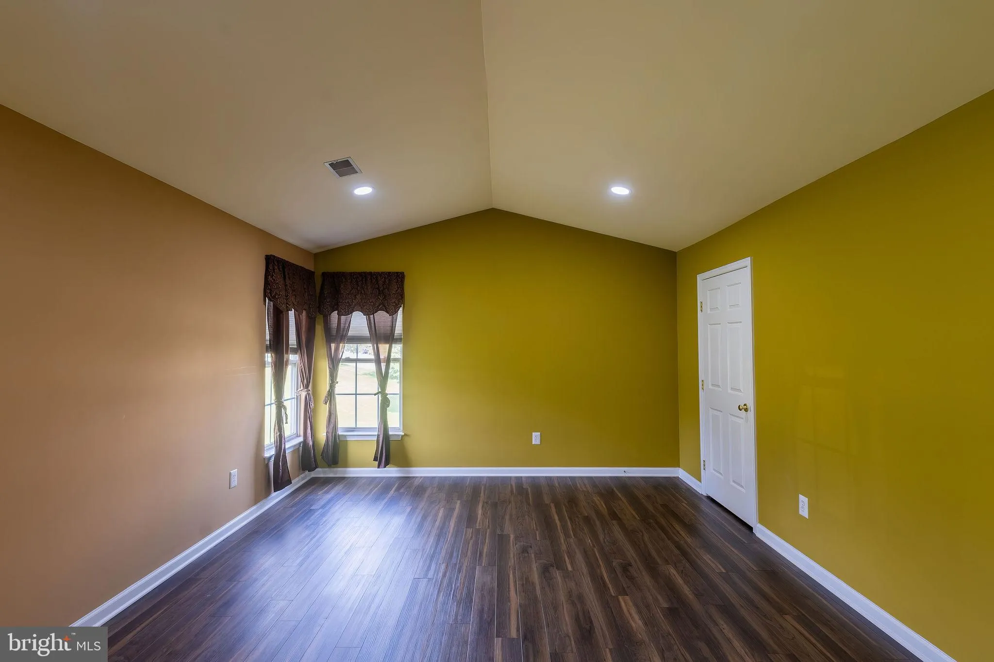 Oxford, Pennsylvania 19363, United States, 4 Bedrooms Bedrooms, ,3 BathroomsBathrooms,Residential,Active,187558