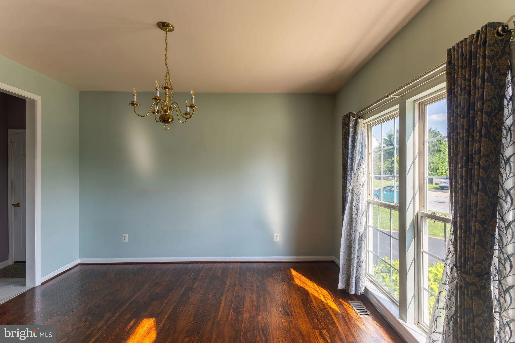 Oxford, Pennsylvania 19363, United States, 4 Bedrooms Bedrooms, ,3 BathroomsBathrooms,Residential,Active,187558