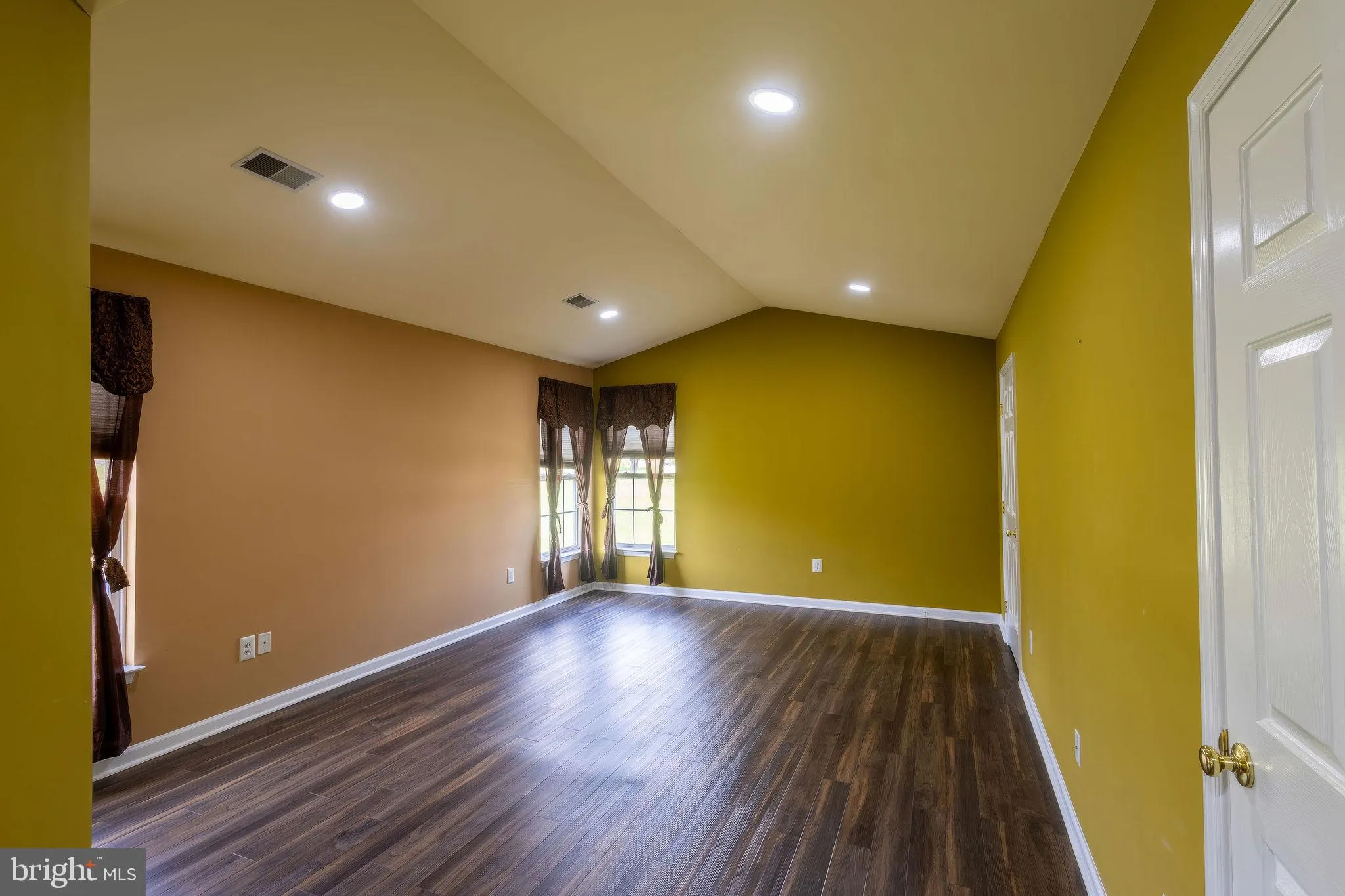 Oxford, Pennsylvania 19363, United States, 4 Bedrooms Bedrooms, ,3 BathroomsBathrooms,Residential,Active,187558