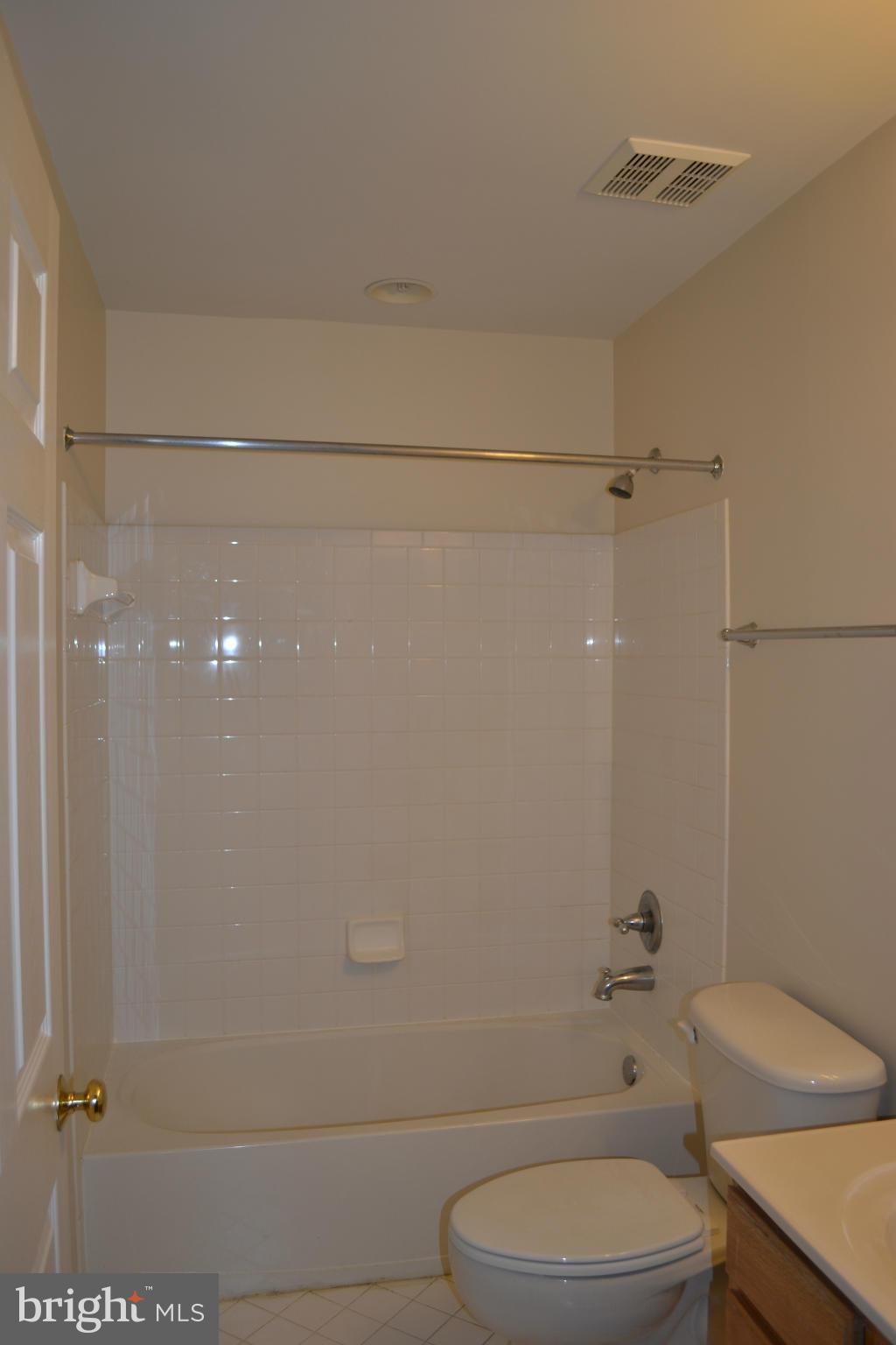 CHAPEL GROVE - Residential Lease