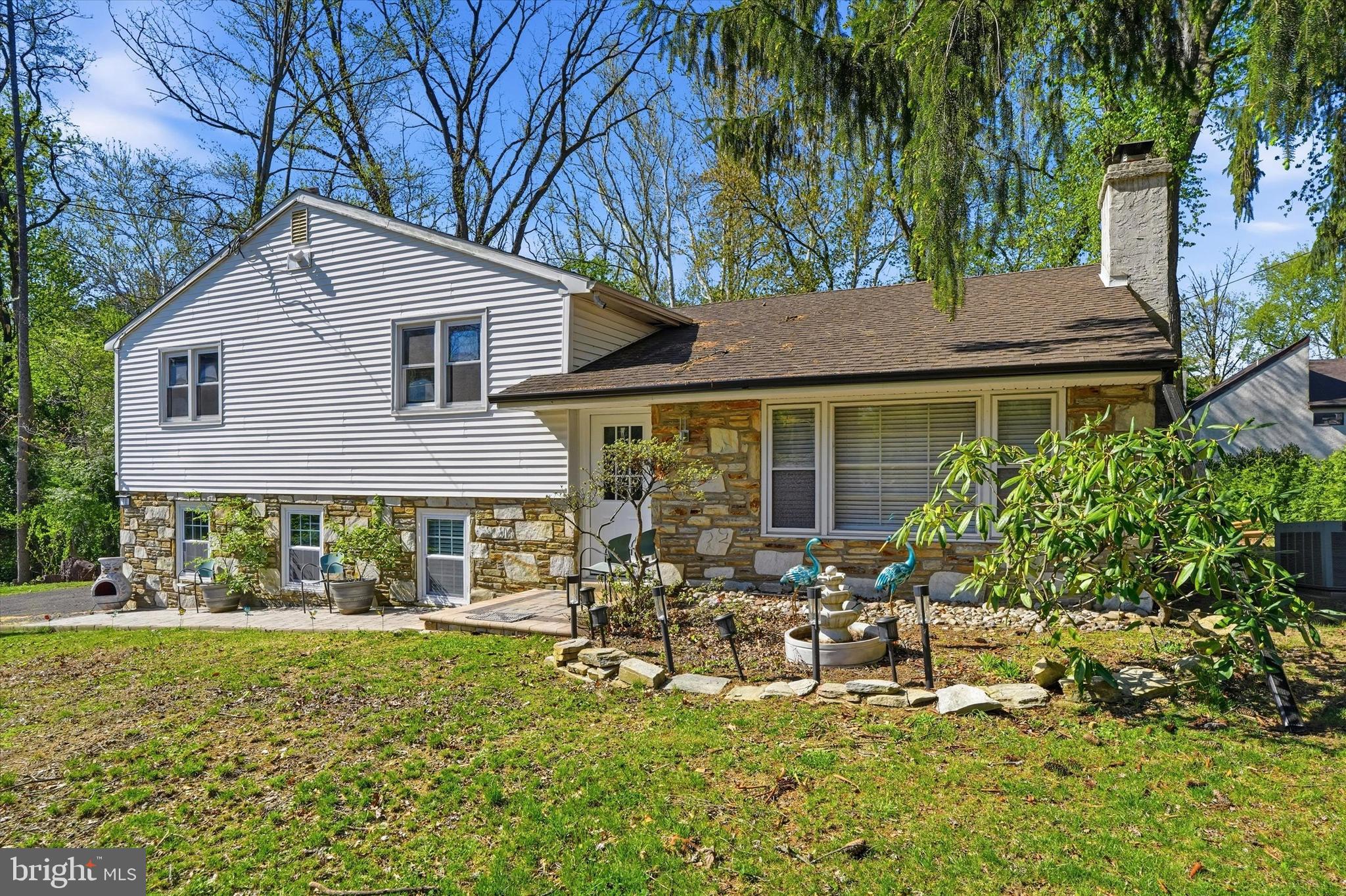 HUNTINGDON VALLEY - Residential