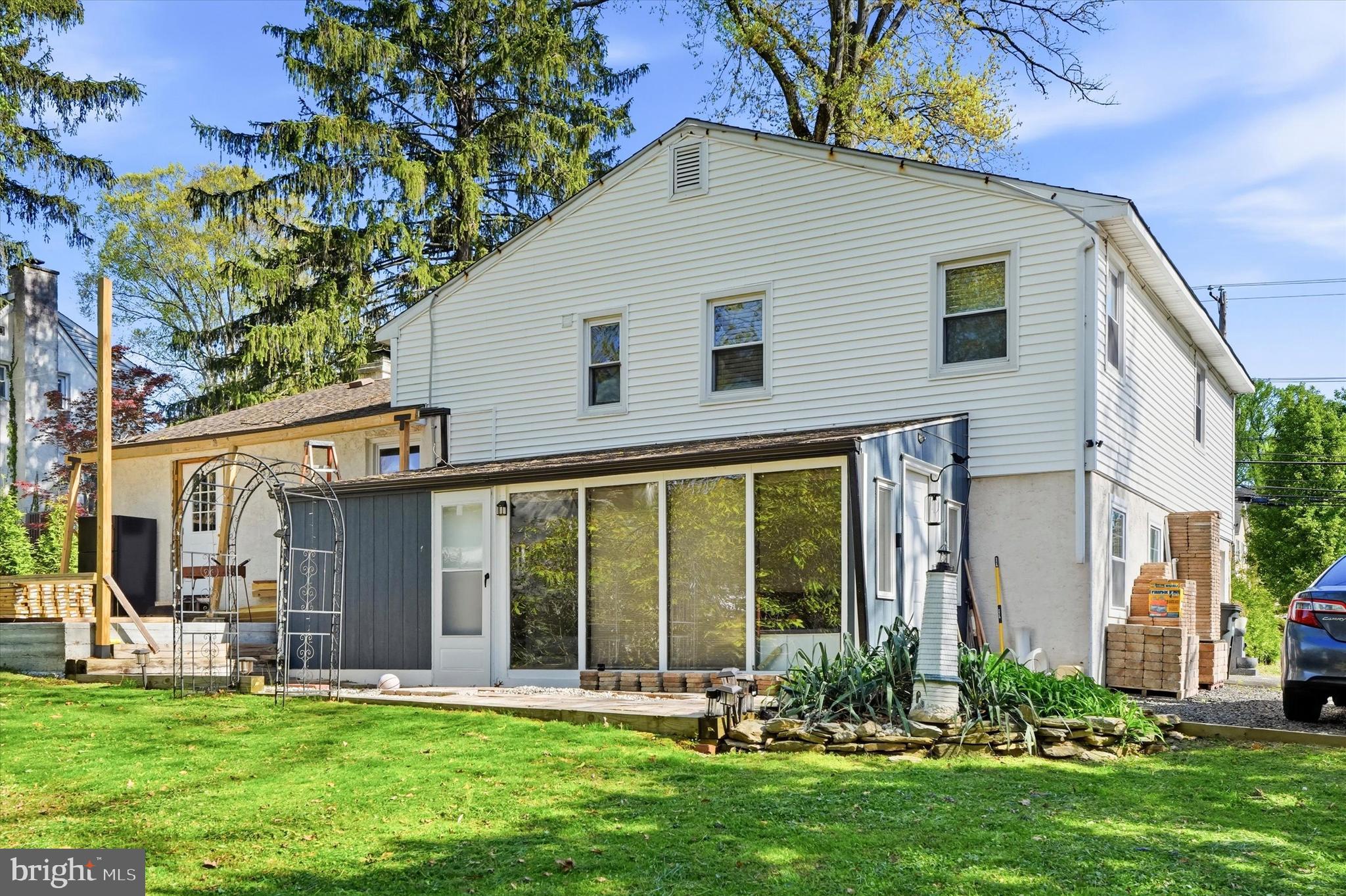 HUNTINGDON VALLEY - Residential