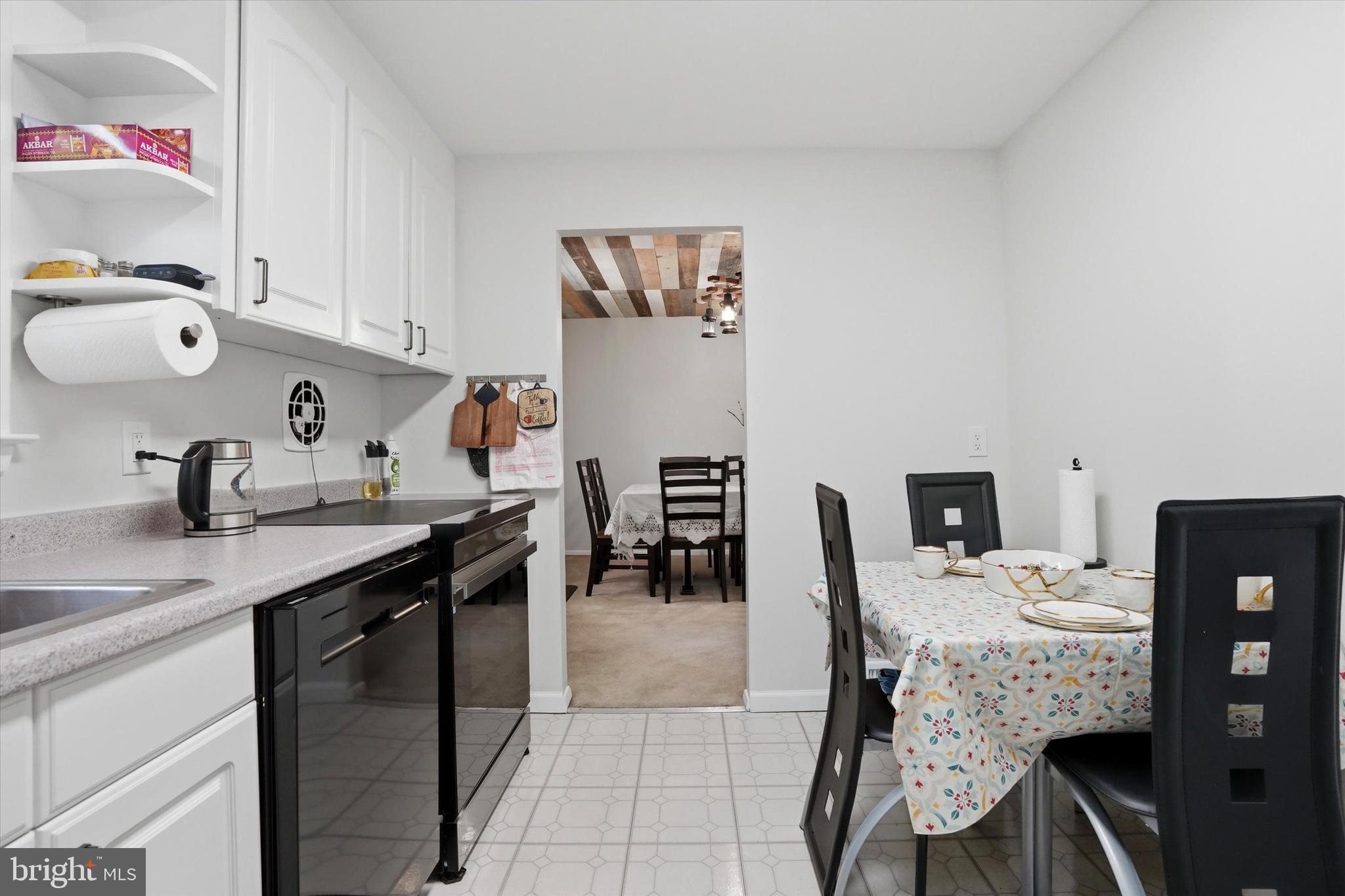 HUNTINGDON VALLEY - Residential