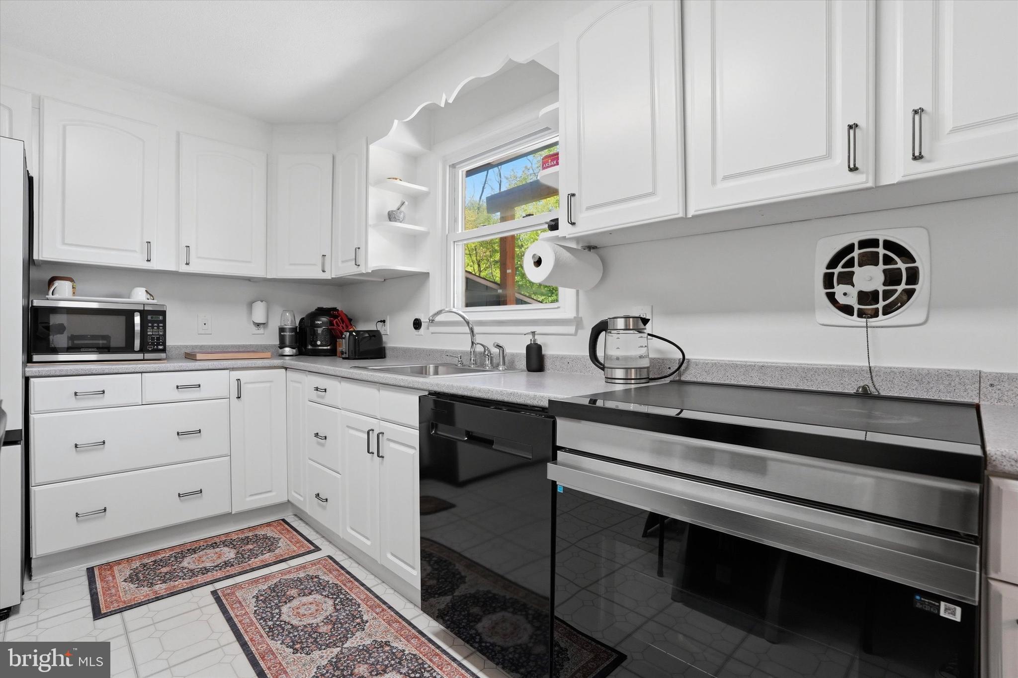 HUNTINGDON VALLEY - Residential