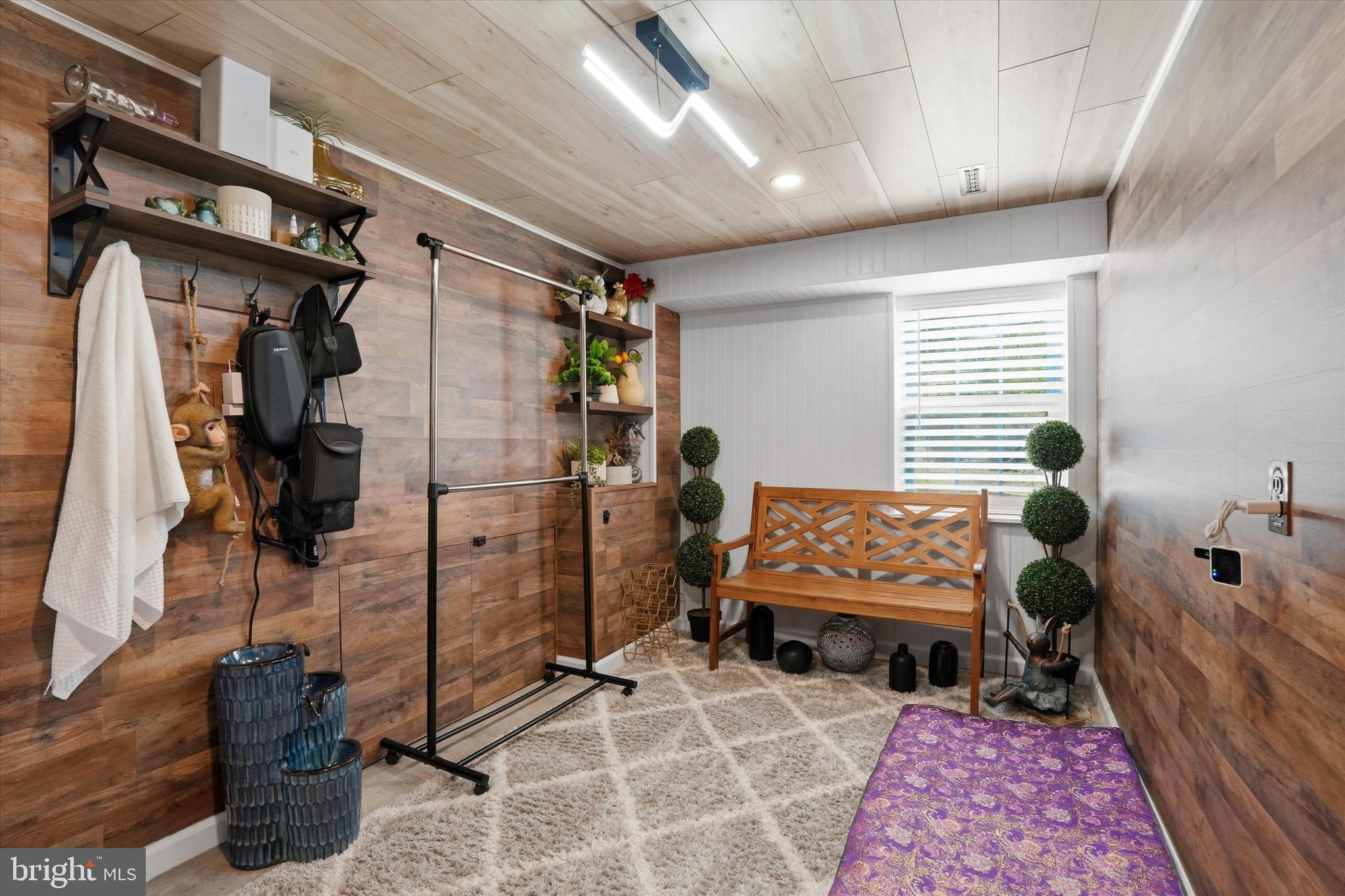 HUNTINGDON VALLEY - Residential