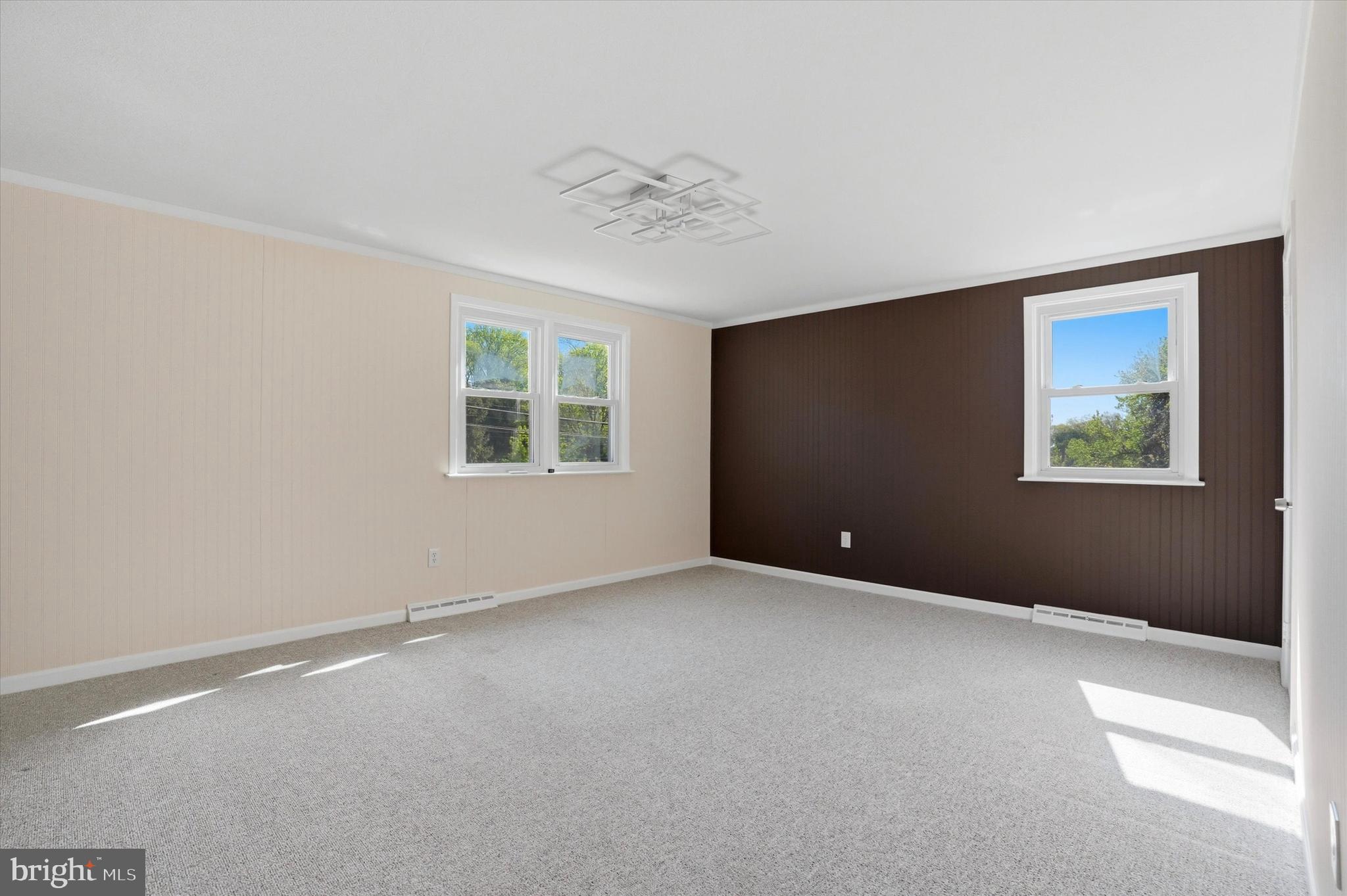 HUNTINGDON VALLEY - Residential