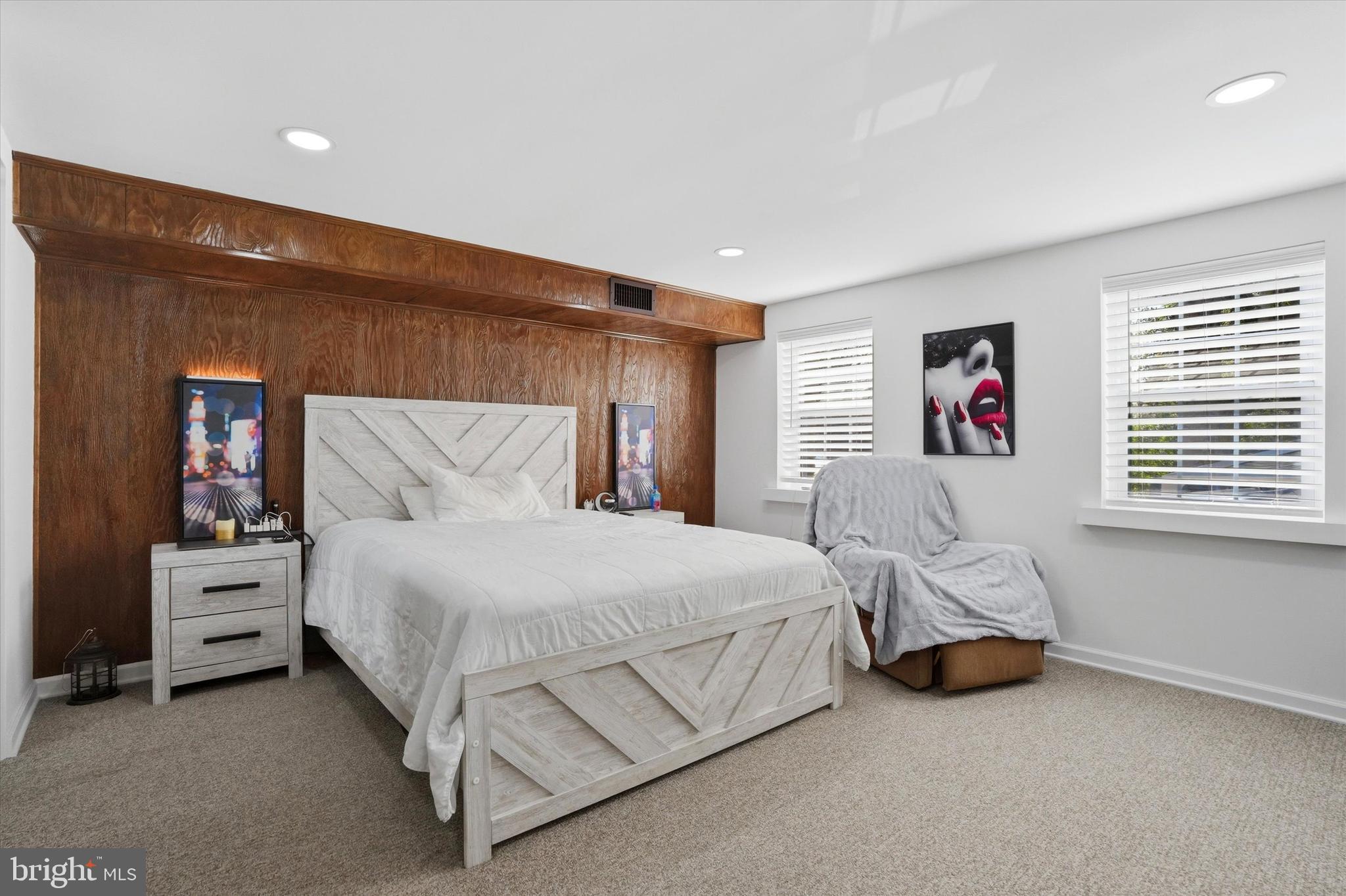 HUNTINGDON VALLEY - Residential