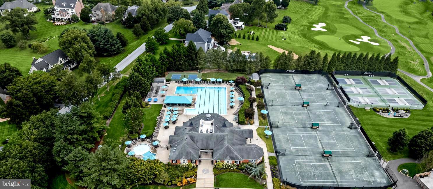 CATTAIL CREEK - Land