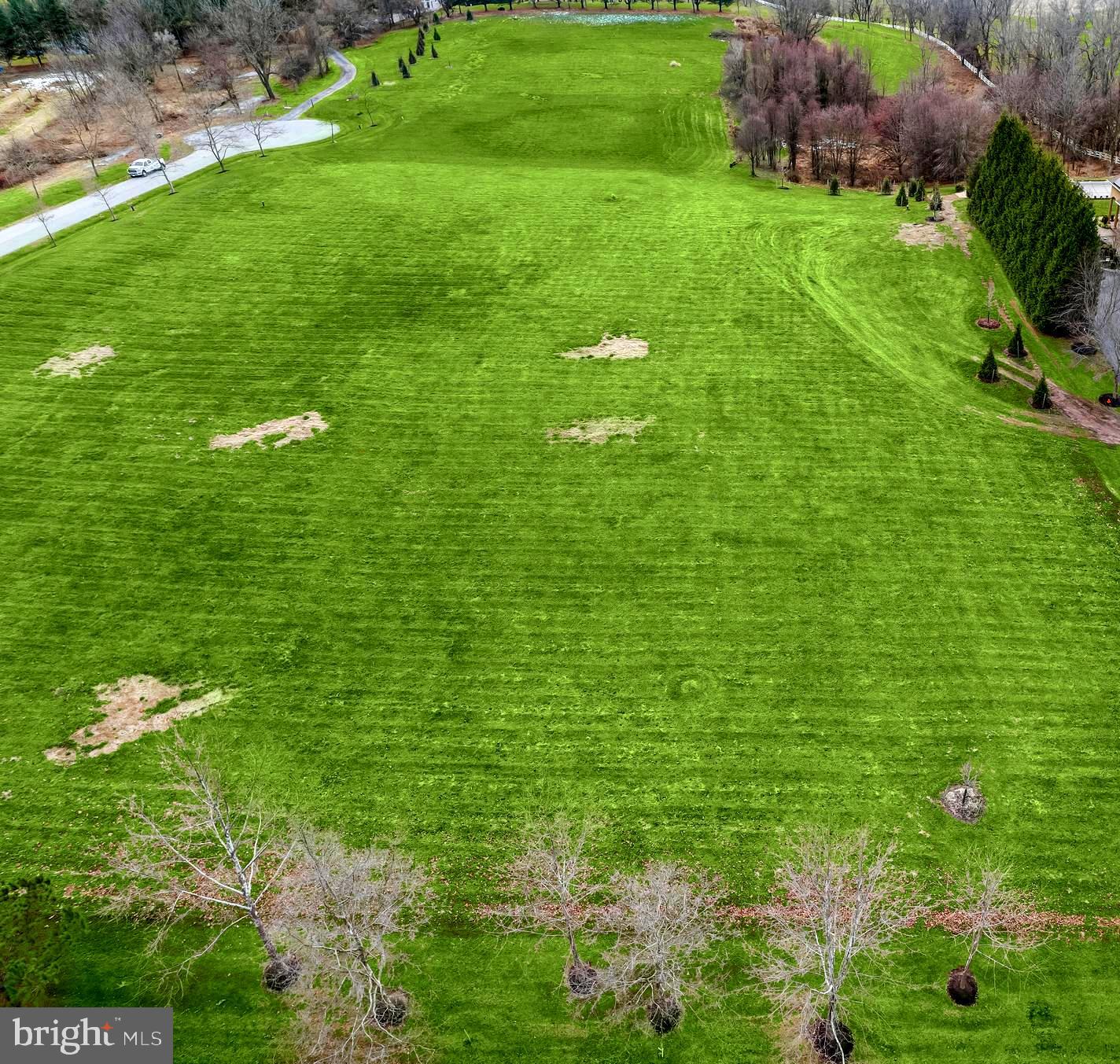 CATTAIL CREEK - Land