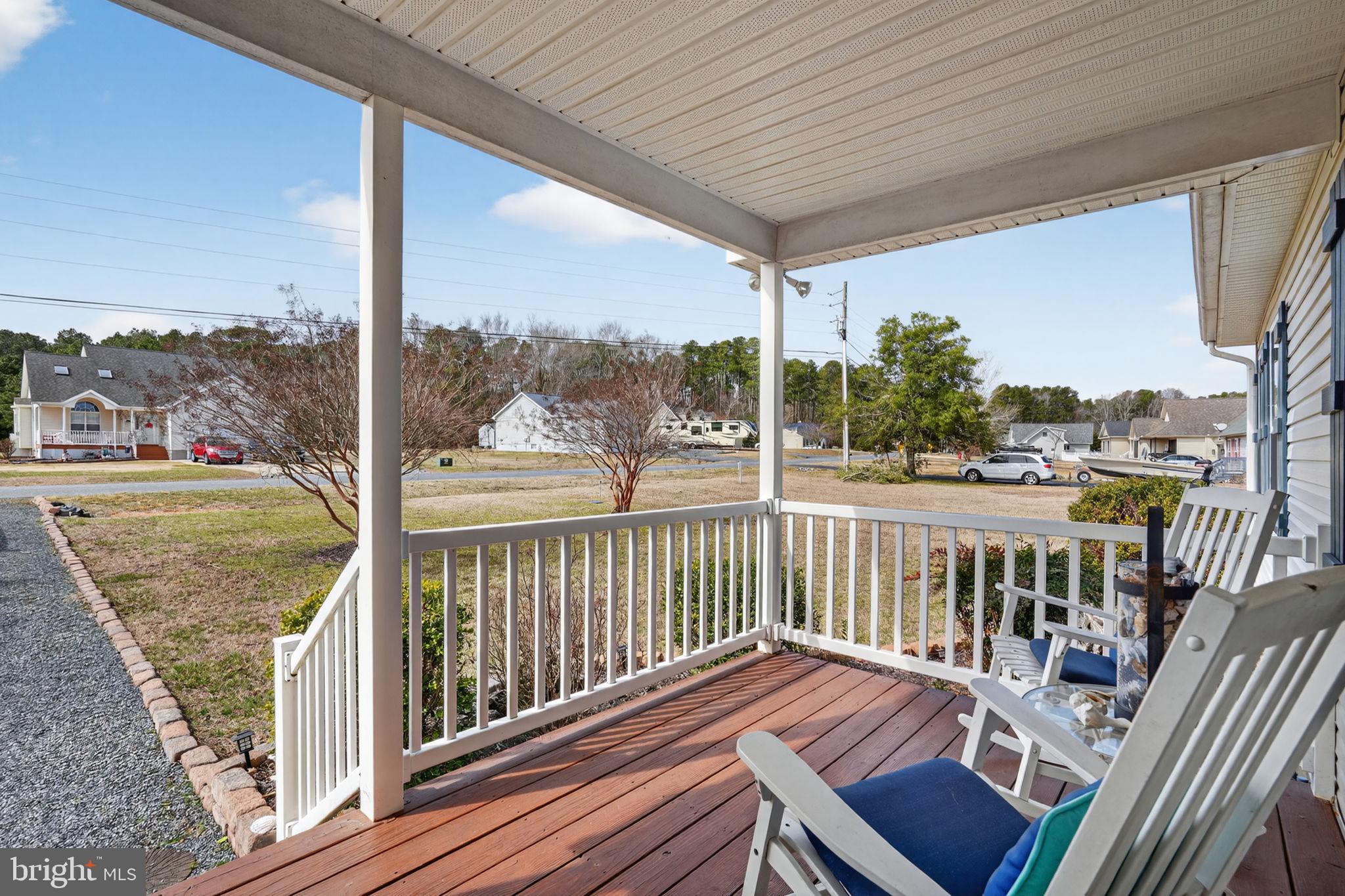 CAPTAIN'S COVE - Residential