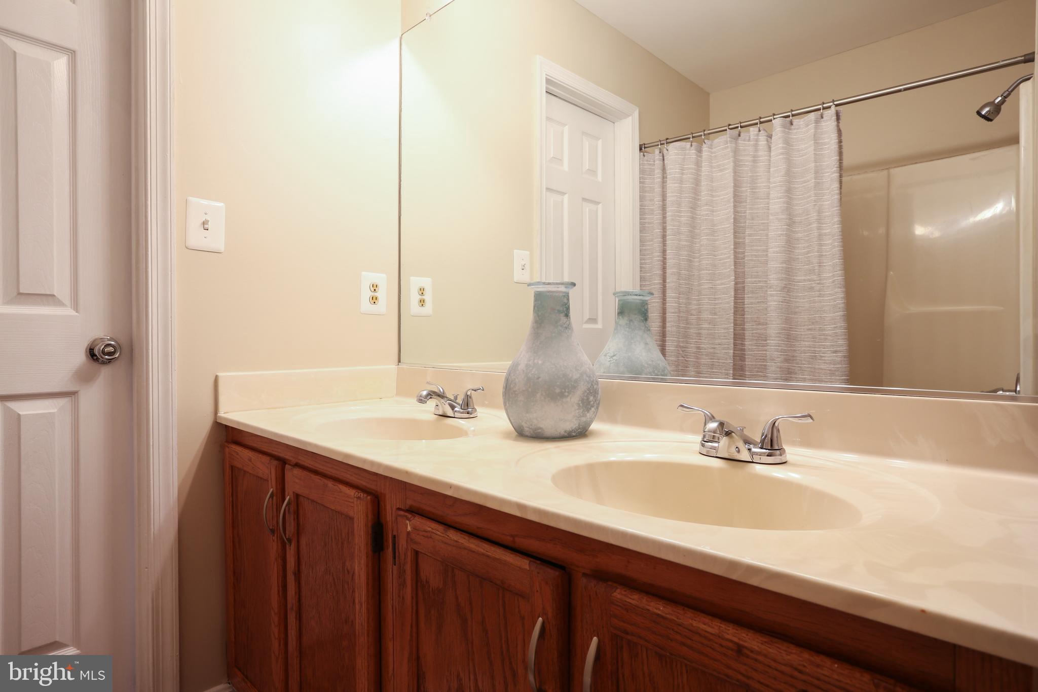 COMMONS OF AVALON - Residential