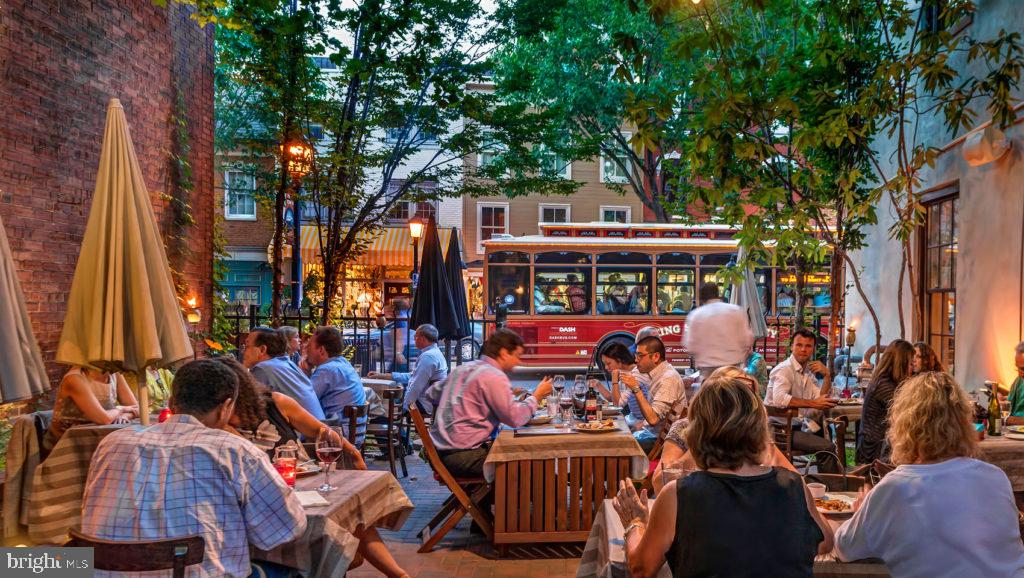 THE ROYALTON - Residential Lease