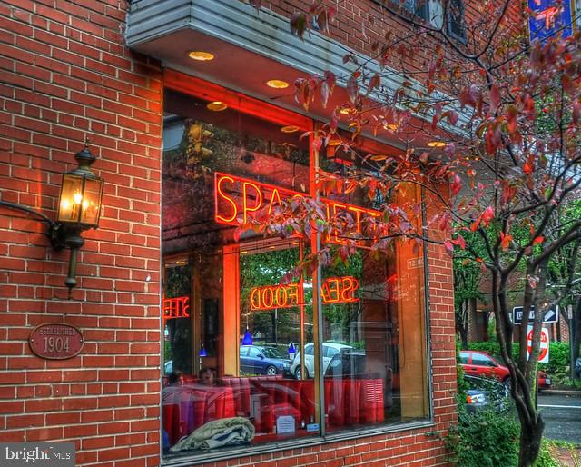 THE ROYALTON - Residential Lease