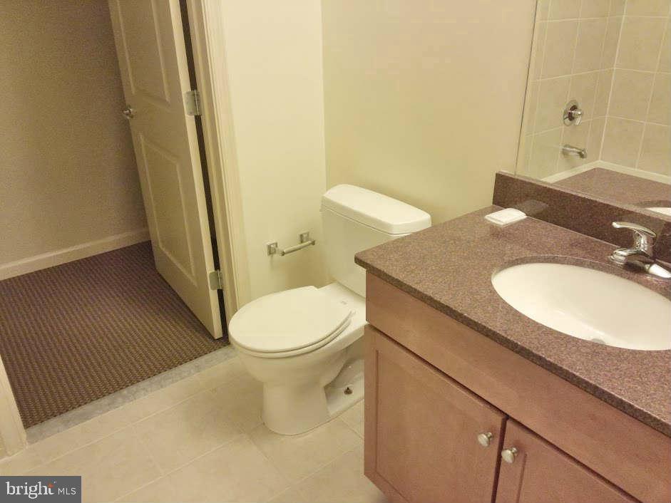 THE ROYALTON - Residential Lease