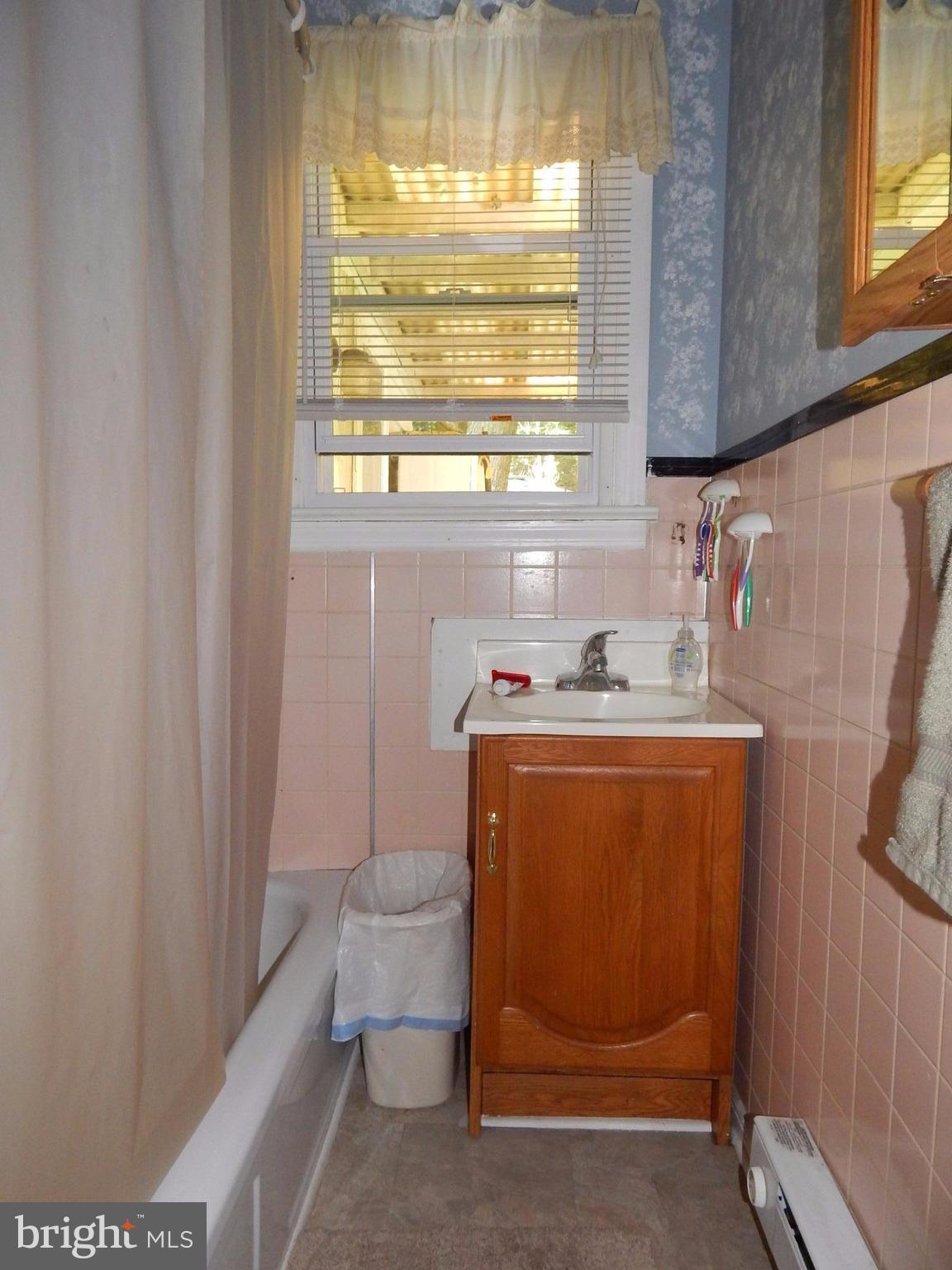 CALEDONIA - Residential