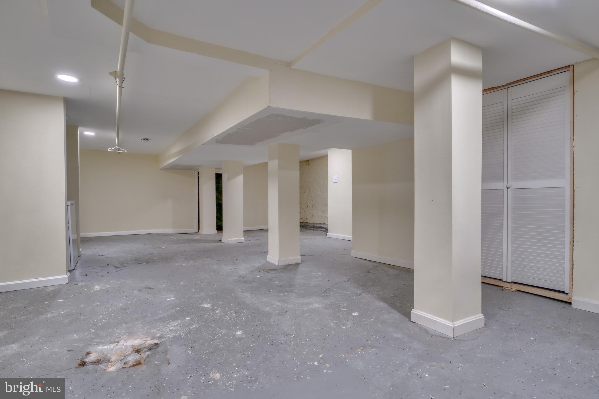 WOODBROOK - Residential