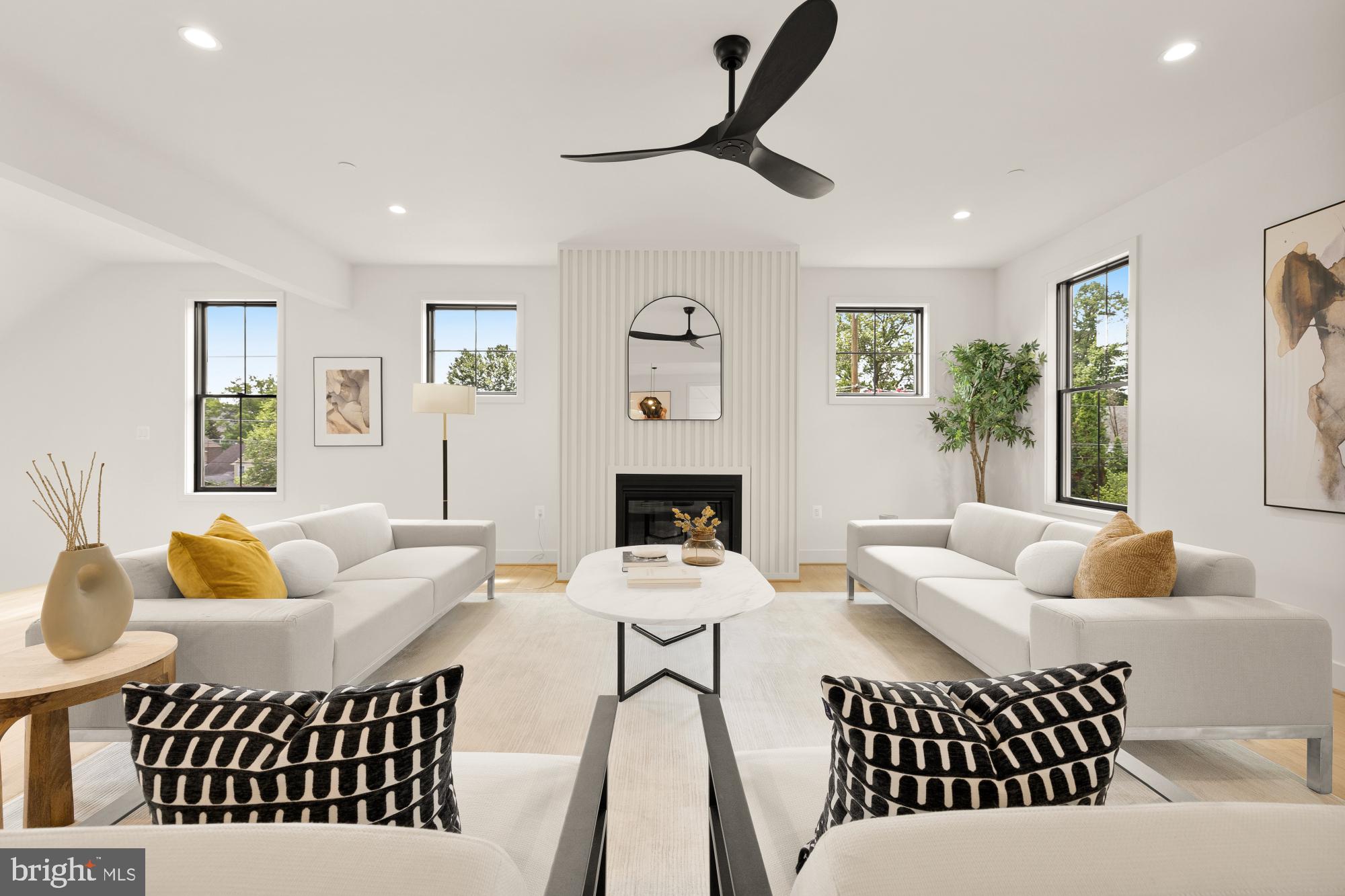 CHEVY CHASE - Residential