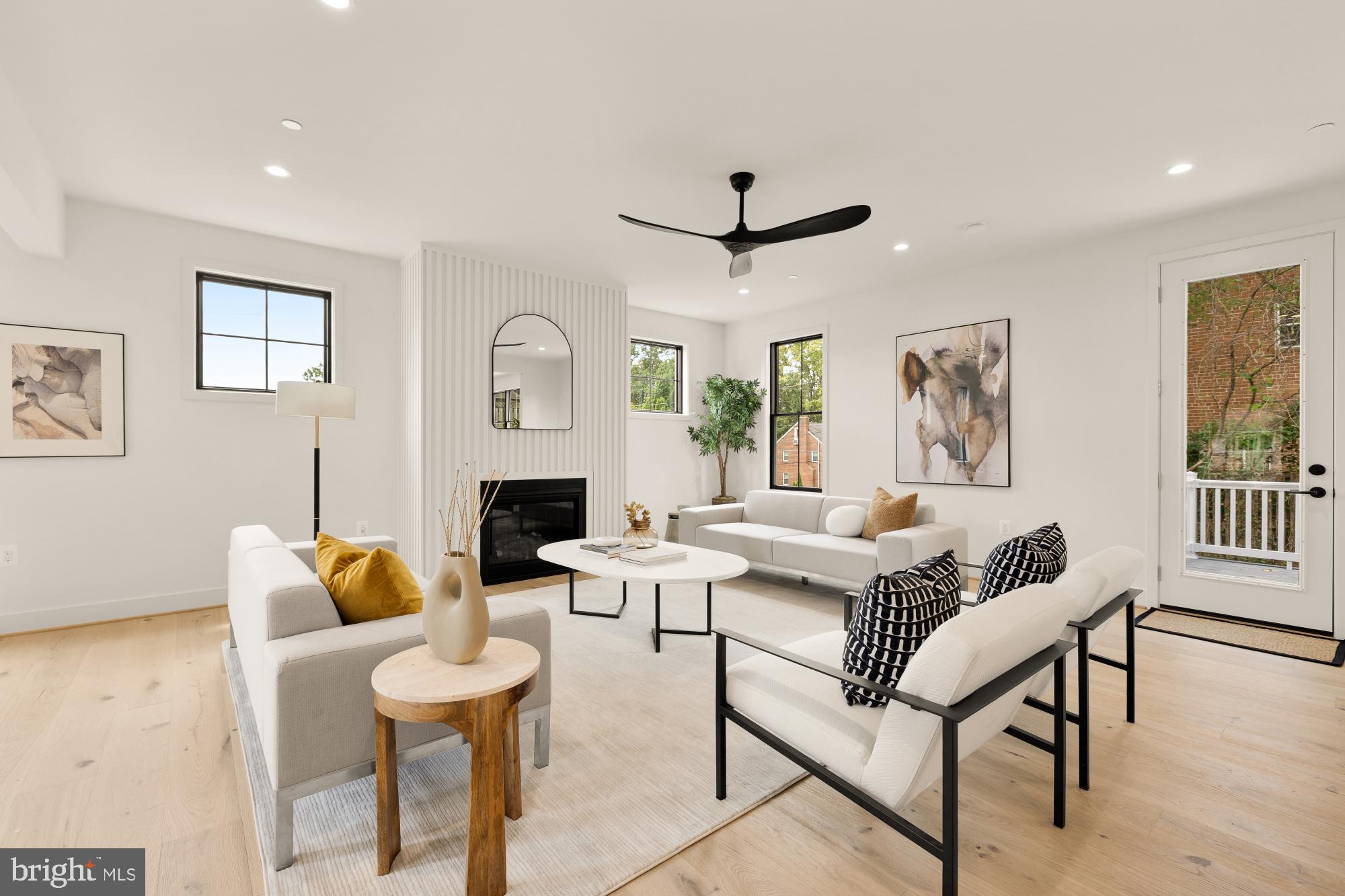 CHEVY CHASE - Residential