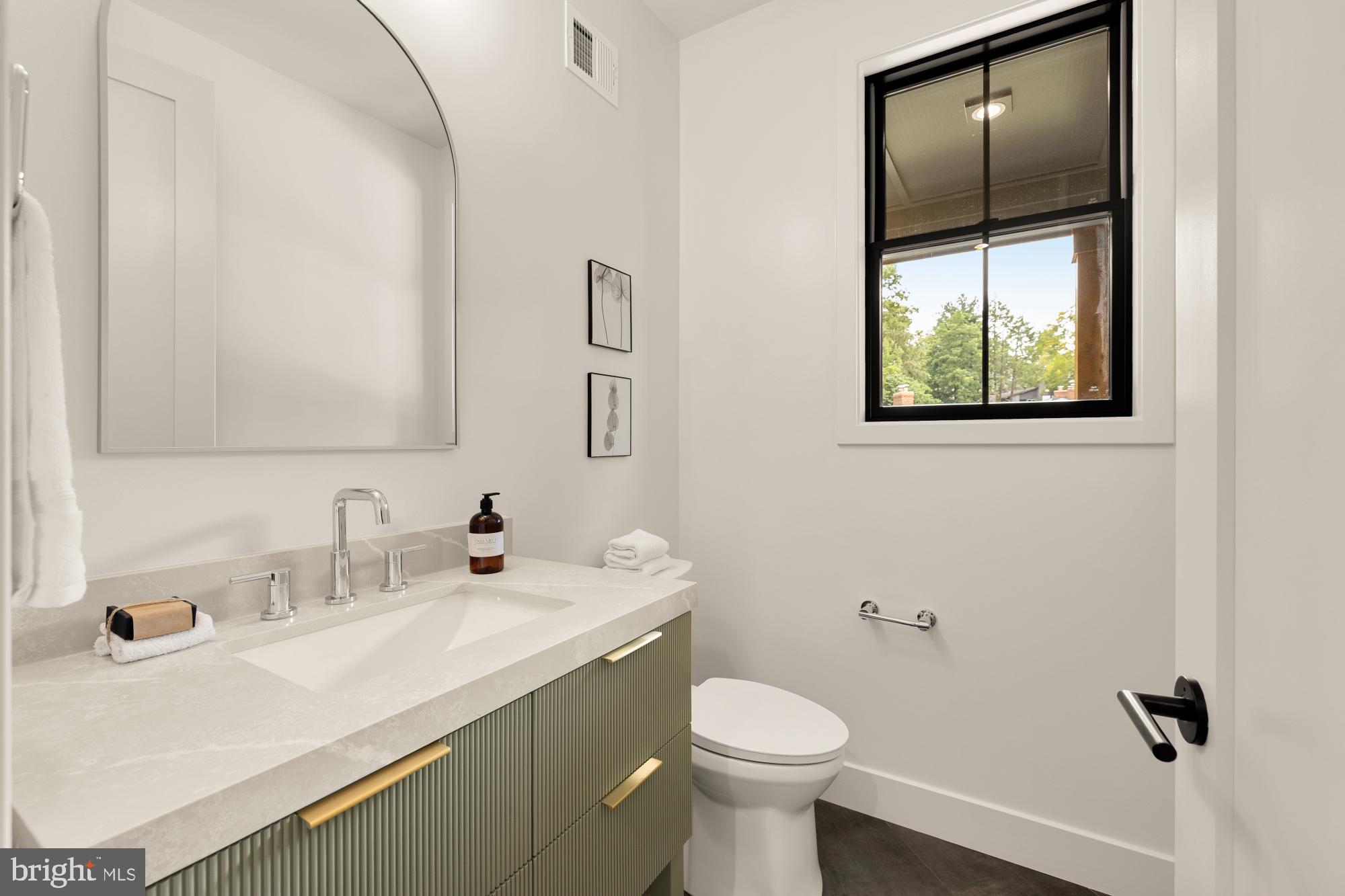 CHEVY CHASE - Residential