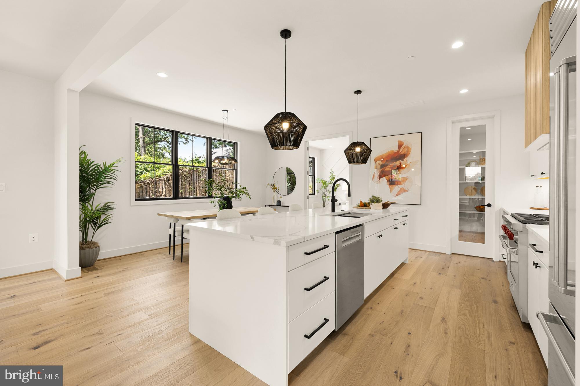 CHEVY CHASE - Residential