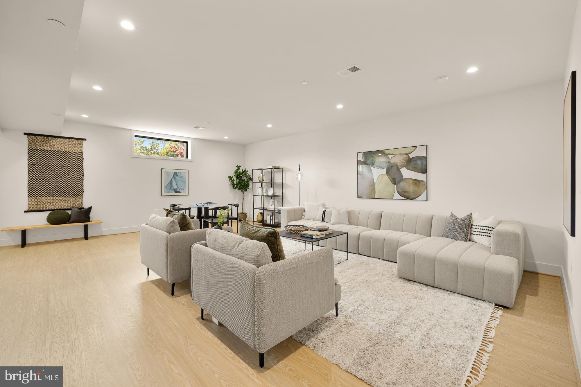 CHEVY CHASE - Residential