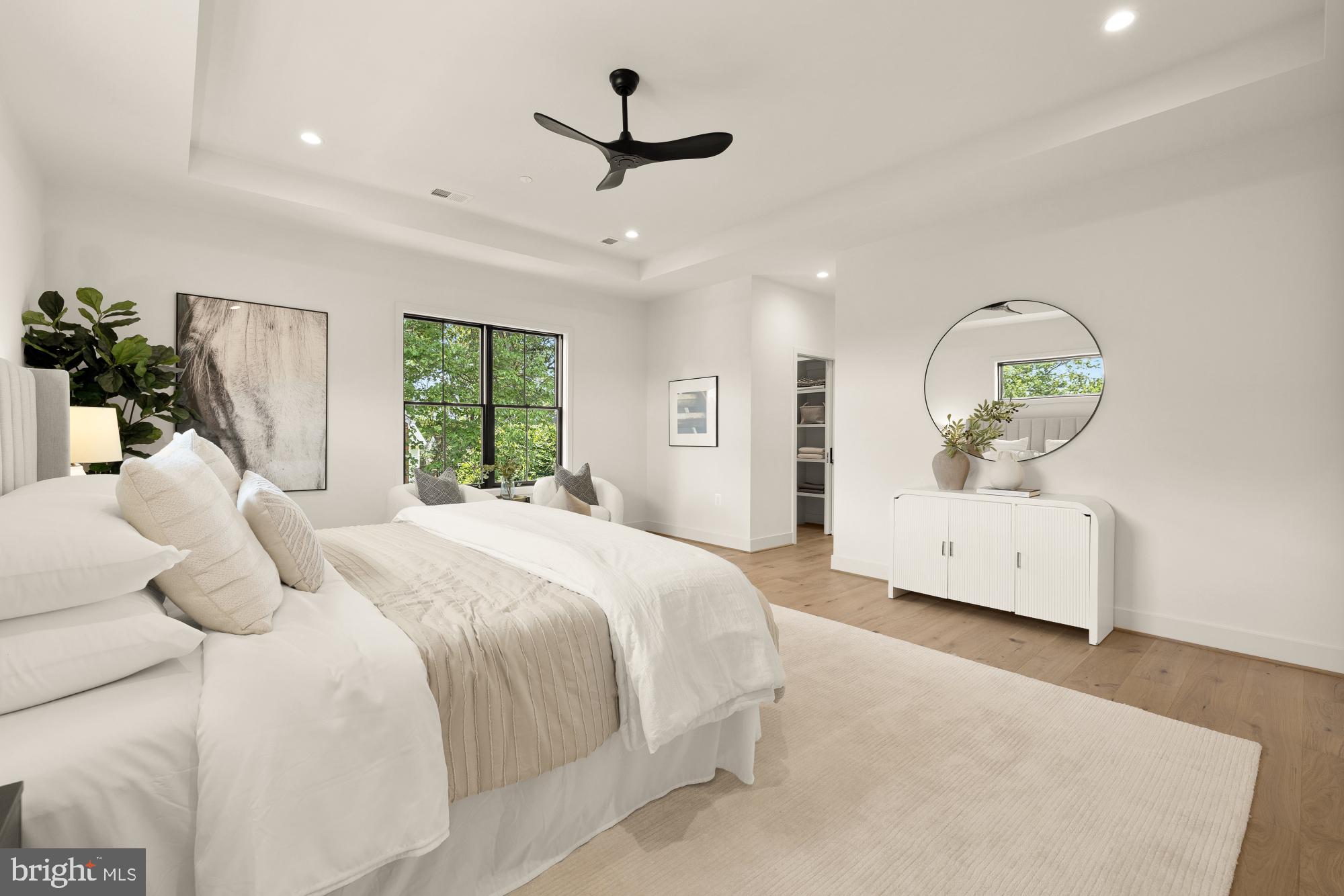 CHEVY CHASE - Residential