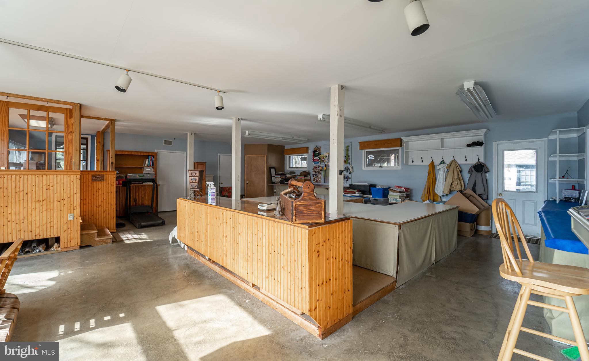 405 WINCHESTER CREEK ROAD SR
