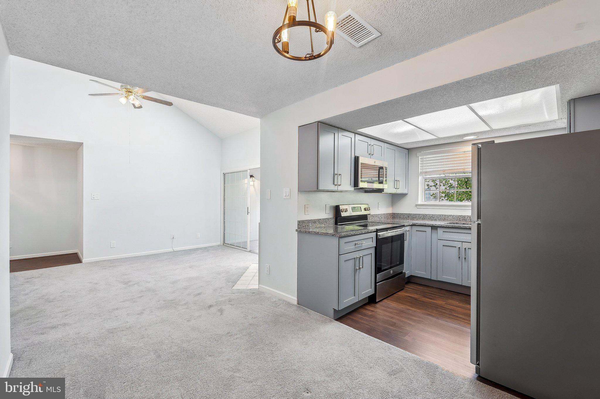 HEIGHTS AT PENDERBROOK - Residential Lease