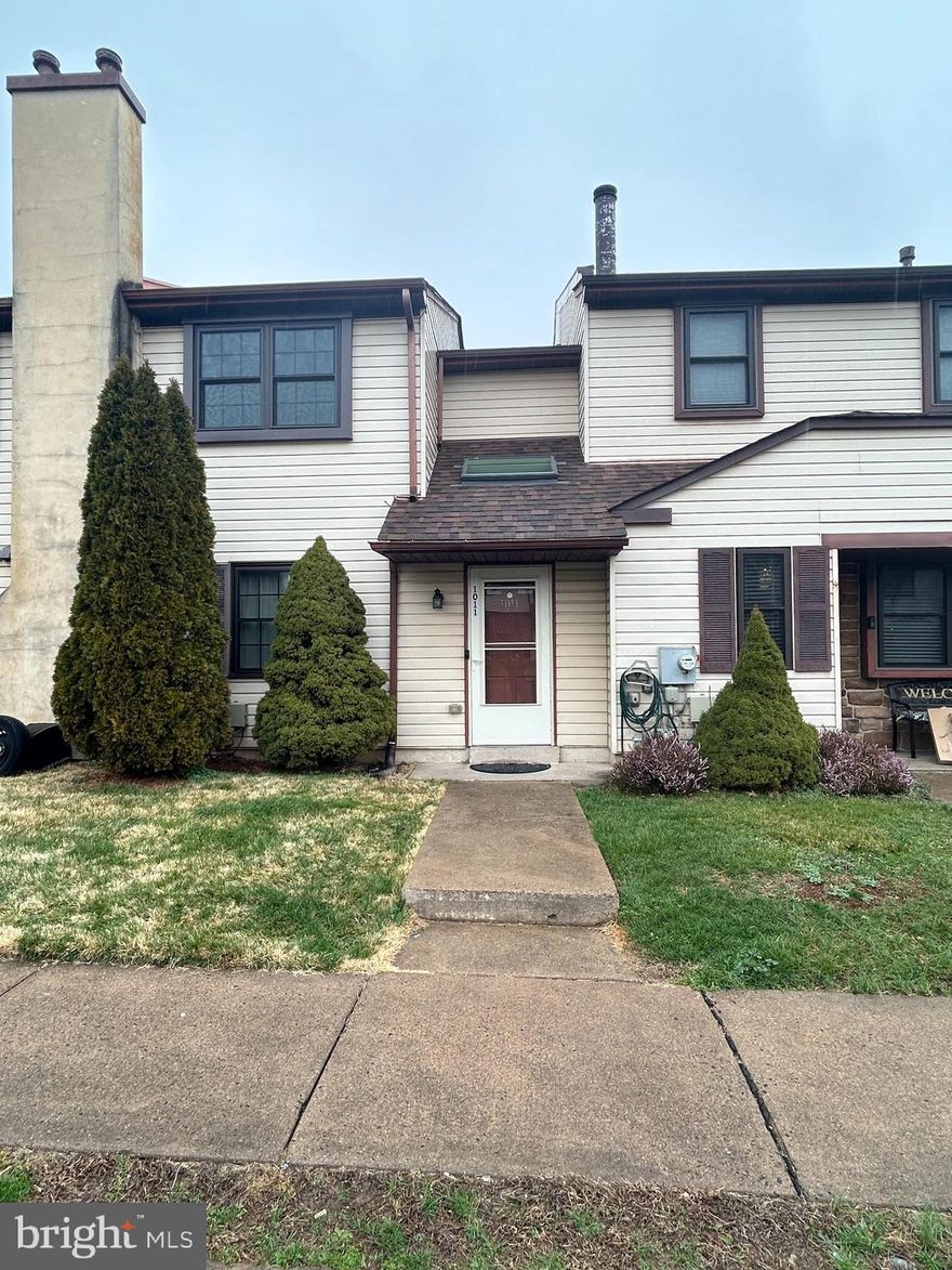 Available immediately, Fully Remodeled 3 Bedroom, 2 1/2 Bathroom townhouse available for rent in the Stover Mill Community. Brand new open concept Kitchen with a Bar Stool countertop, Freshly painted Throughout, Remodeled Bathrooms, First floor has hardwood flooring and a fireplace as well as sliding doors to the a gated patio on the back yard with a storage shed. 2nd Floor has 3 spacious bedrooms, 2 Full bathrooms. 

Conveniently located in Blue Ribbon Central Bucks School District with easy access to highways, restaurants, and stores.

Owner is a Licensed PA Real Estate Agent.