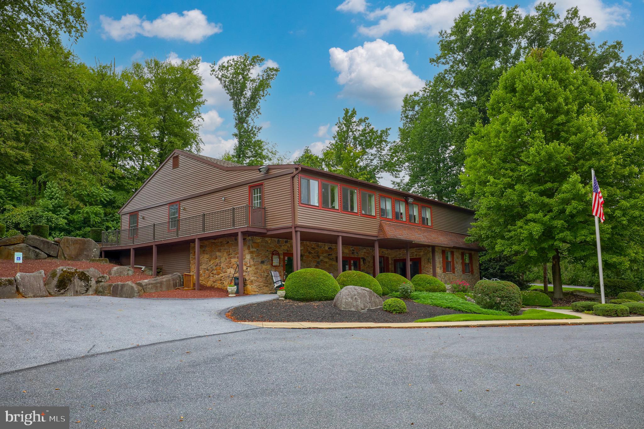 GRETNA SPRINGS COMMUNITY - Residential