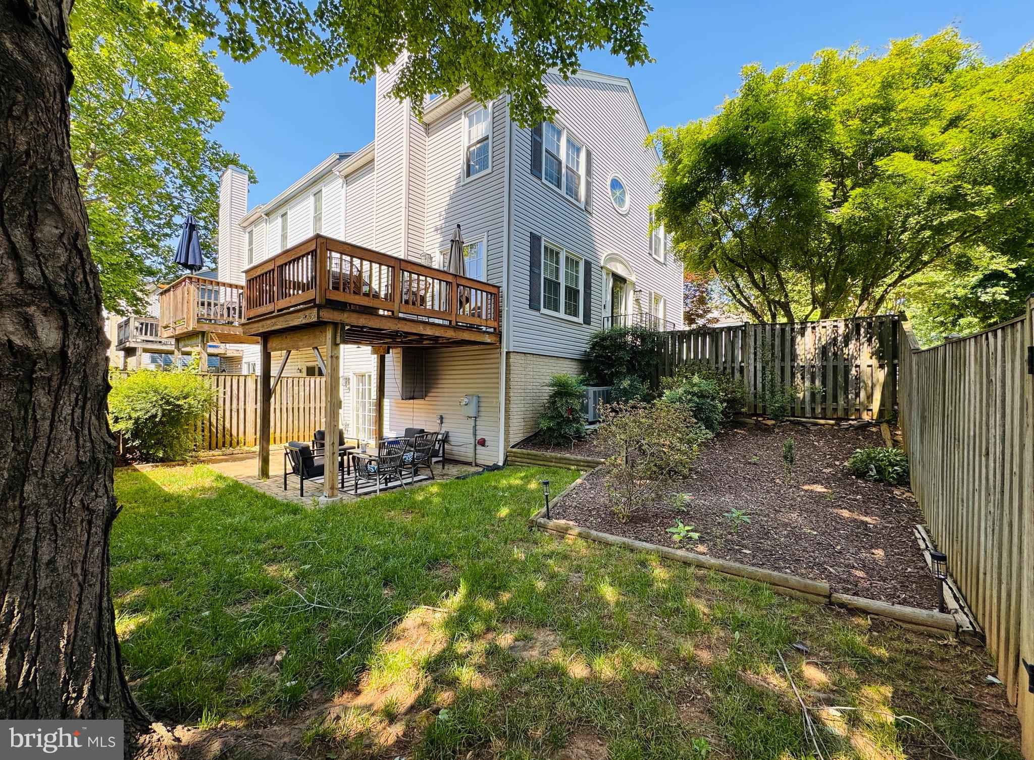 OAK SPRINGS - Residential