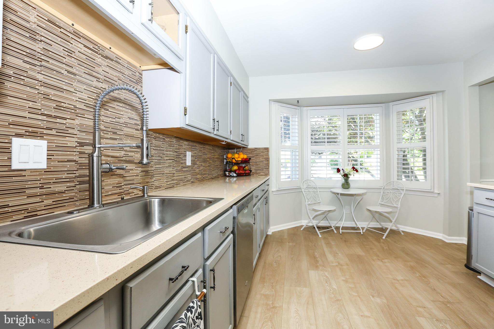 OAK SPRINGS - Residential