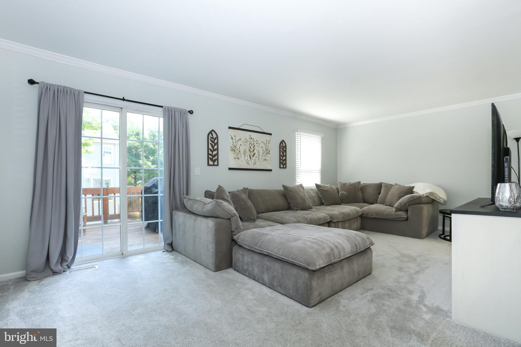 OAK SPRINGS - Residential