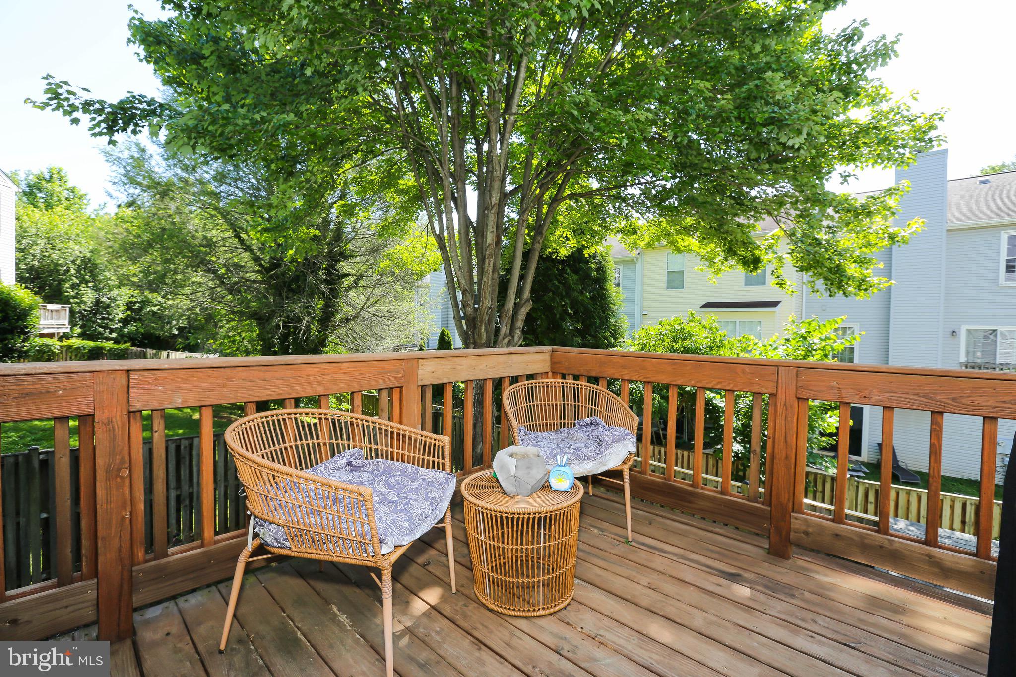 OAK SPRINGS - Residential