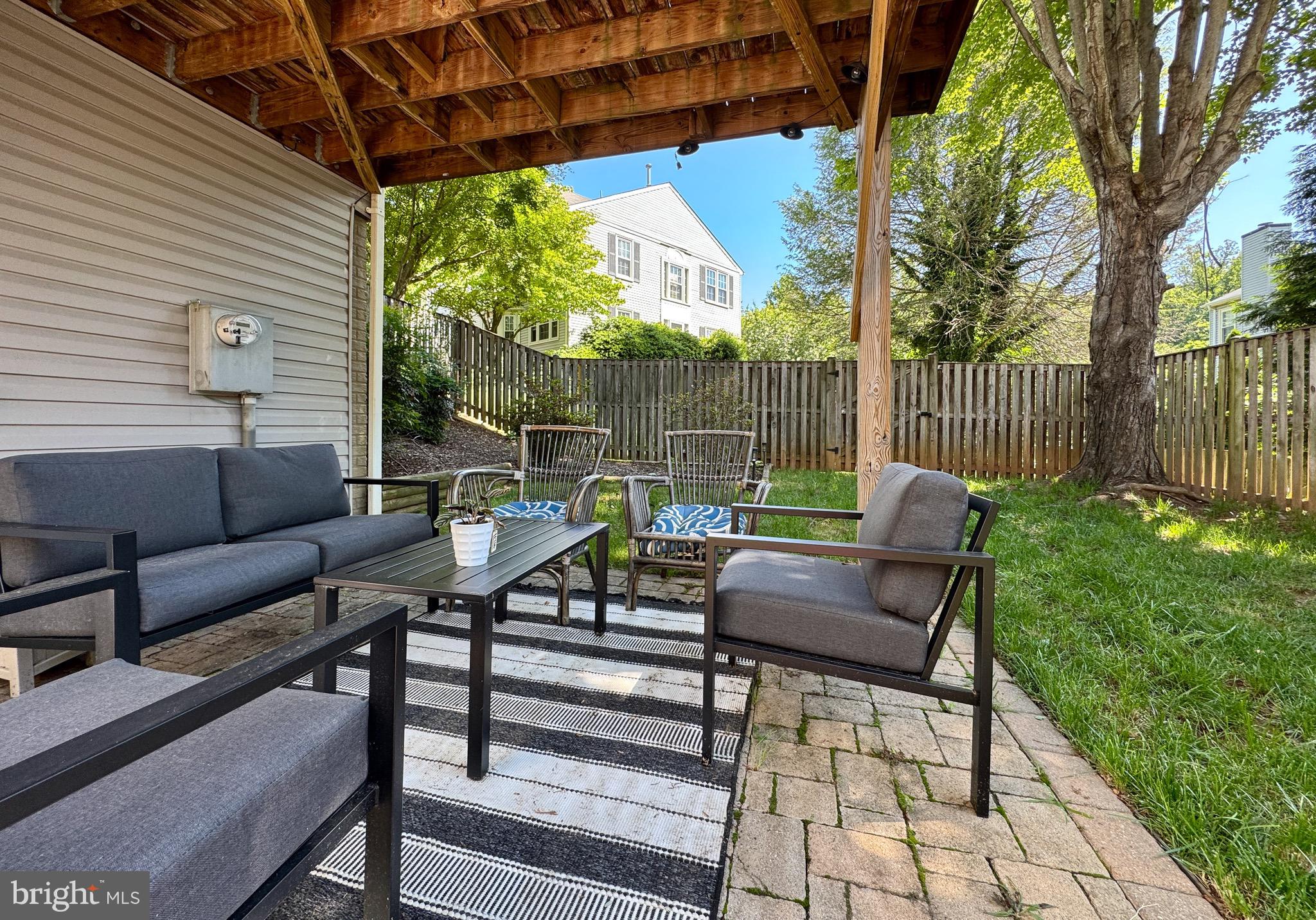 OAK SPRINGS - Residential