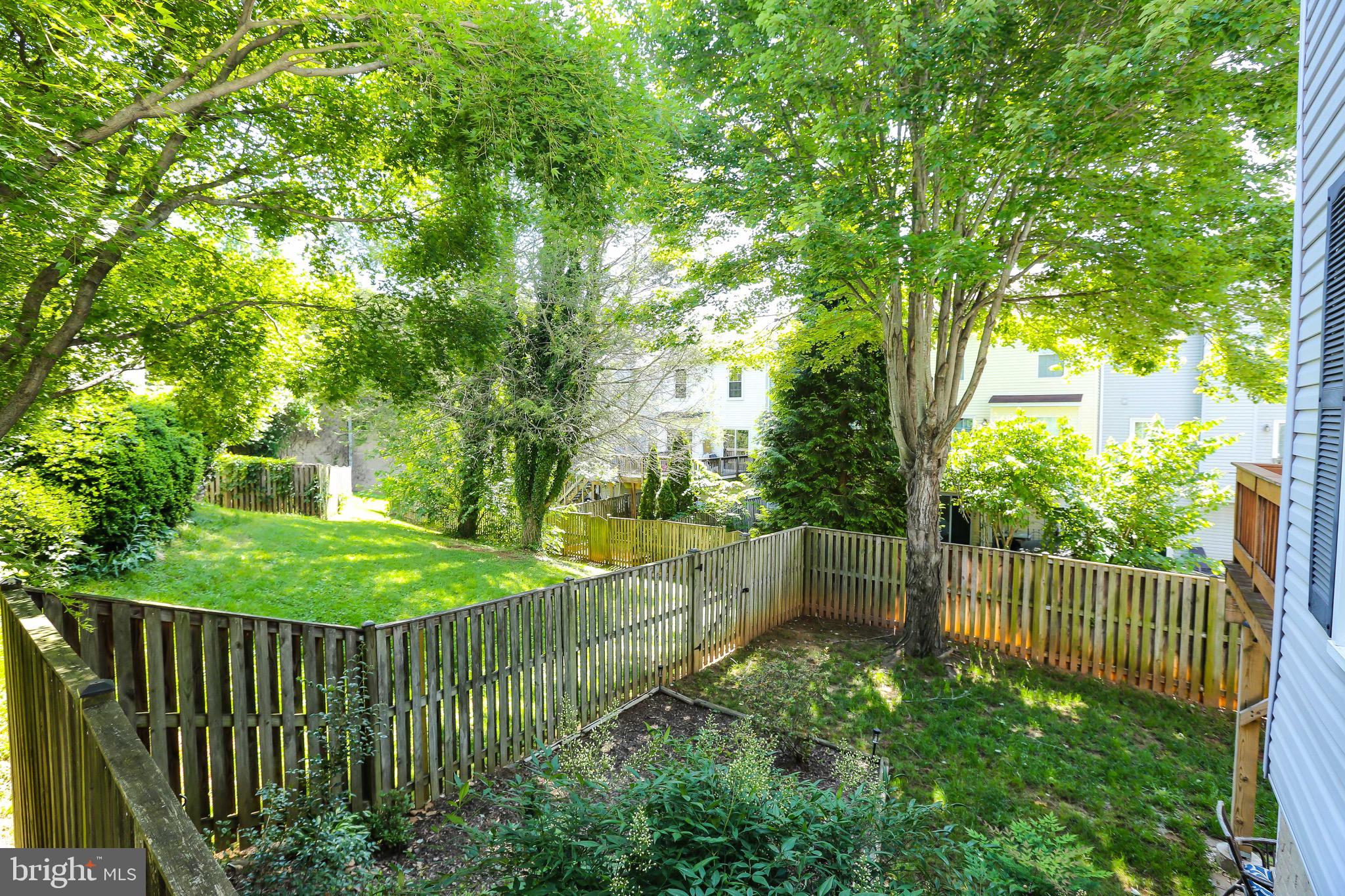 OAK SPRINGS - Residential