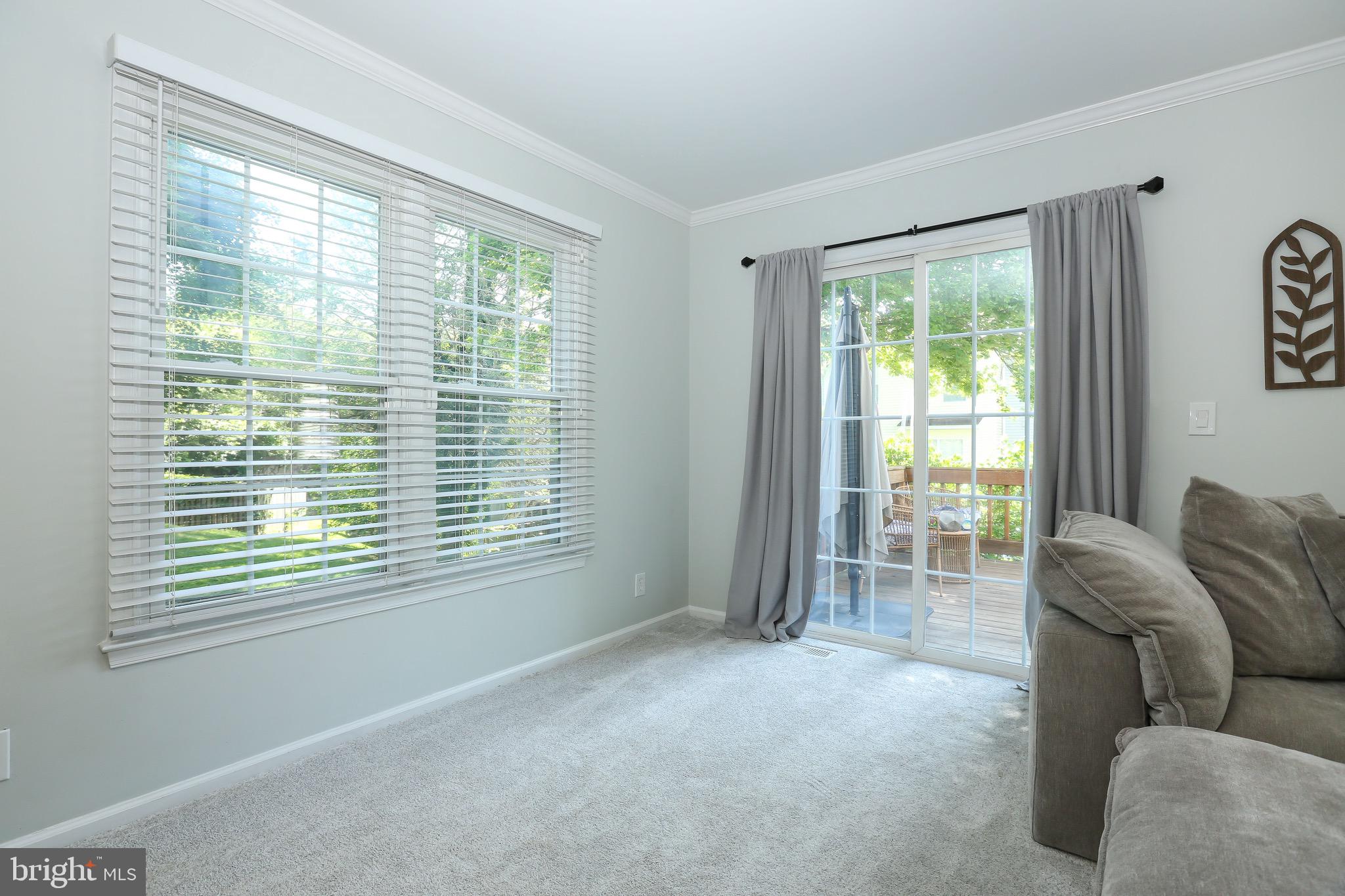 OAK SPRINGS - Residential