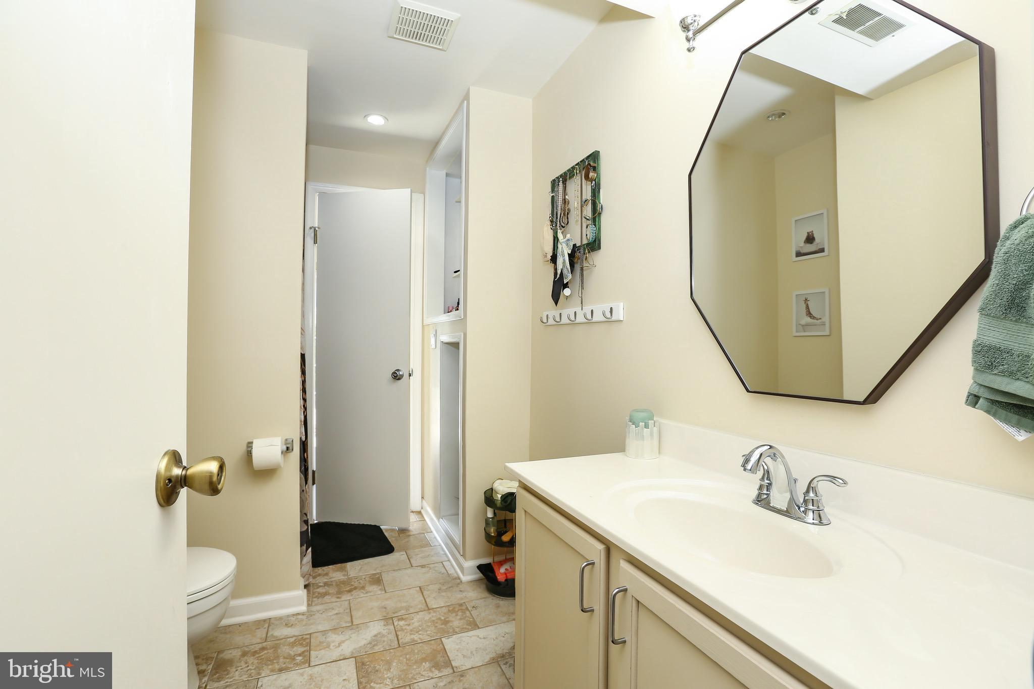 OAK SPRINGS - Residential