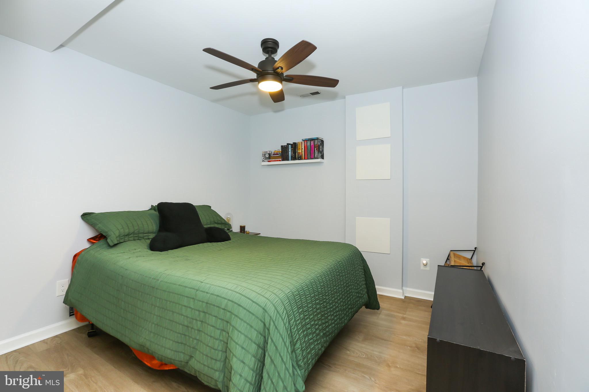 OAK SPRINGS - Residential