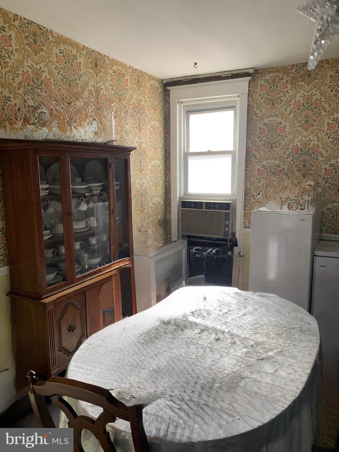 BELMONT VILLAGE - Land