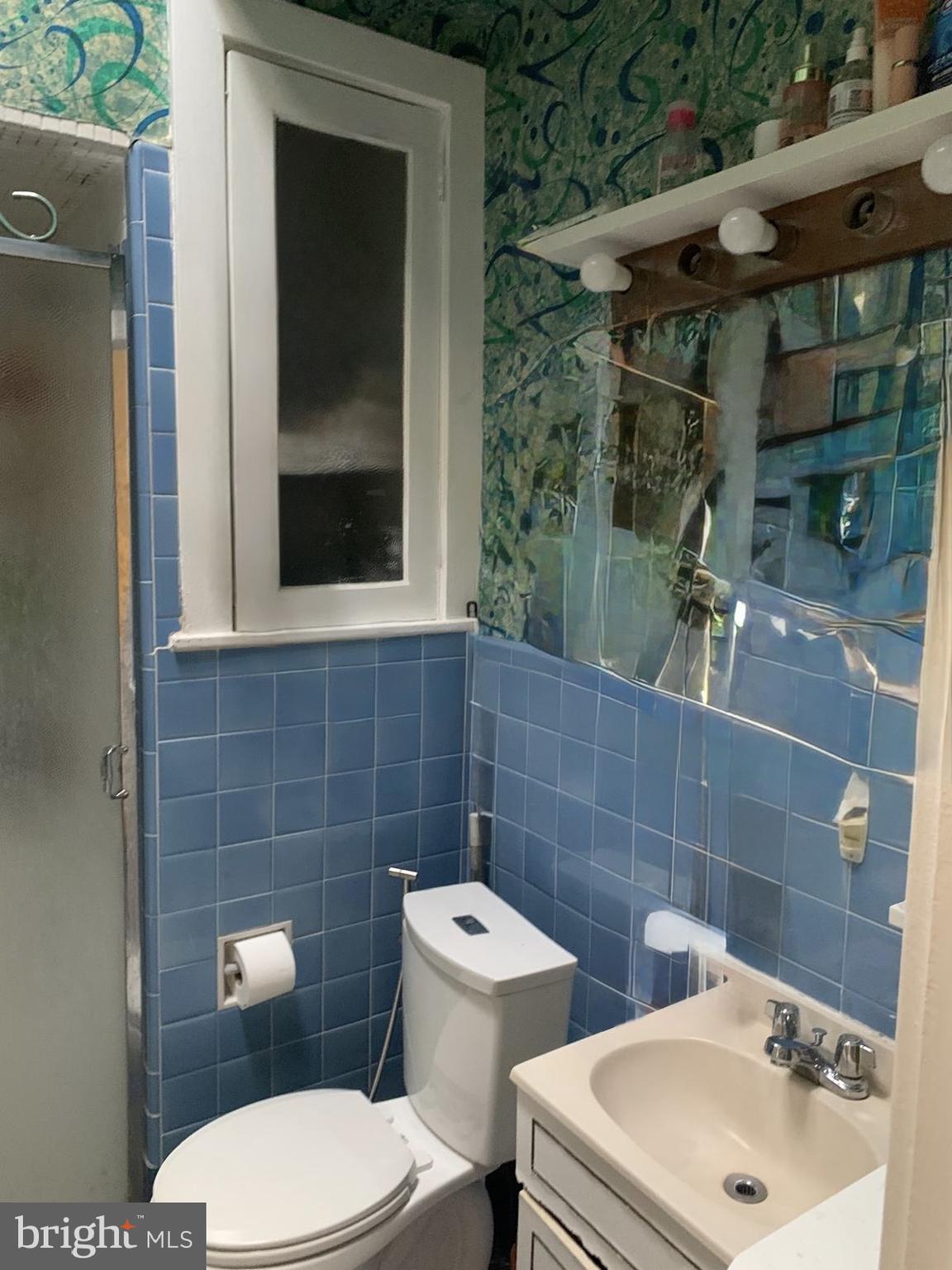 BELMONT VILLAGE - Land